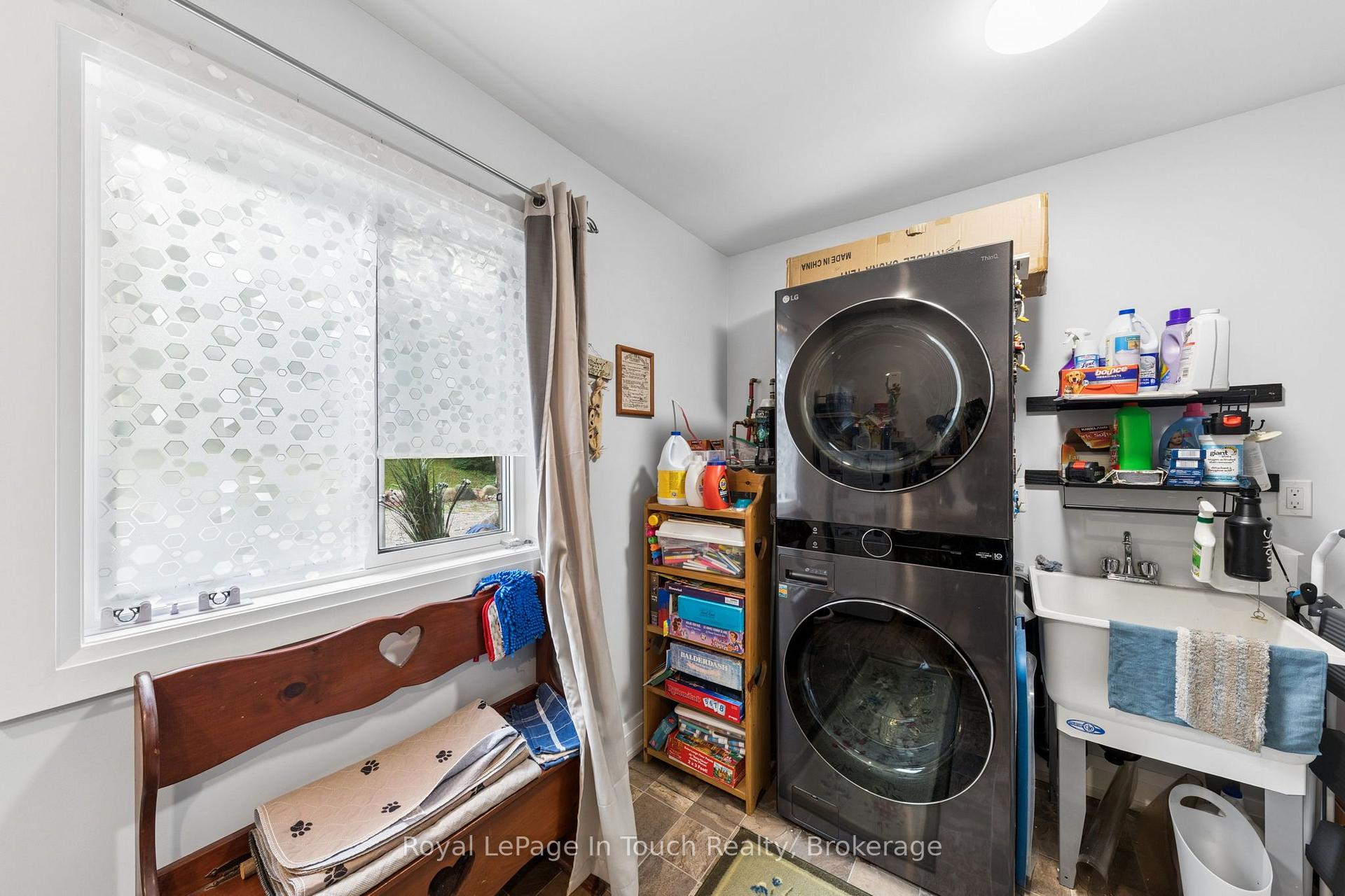 Photo 27 of 86 Andrew Drive, Tiny, Rural Tiny — HOMEH