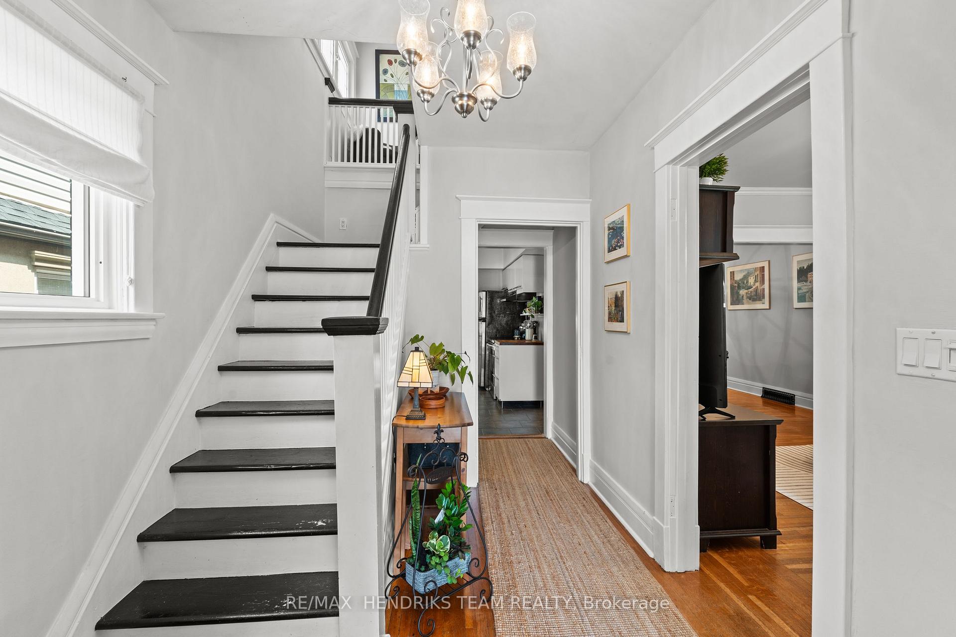 Photo 10 of 150 York Street, St. Catharines, Downtown — HOMEH