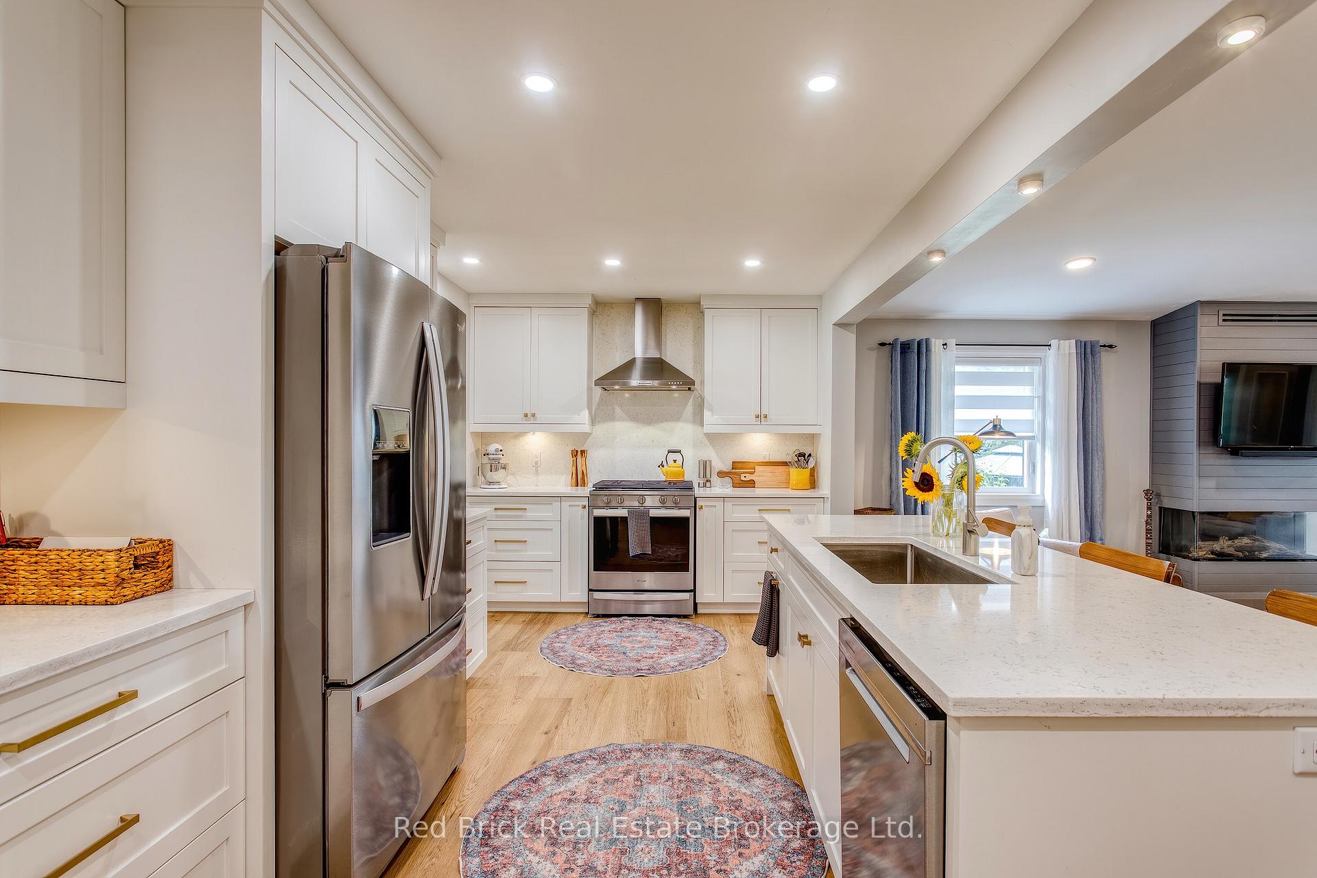 Photo 9 of 141 Lane Street, Guelph, St. George's — HOMEH