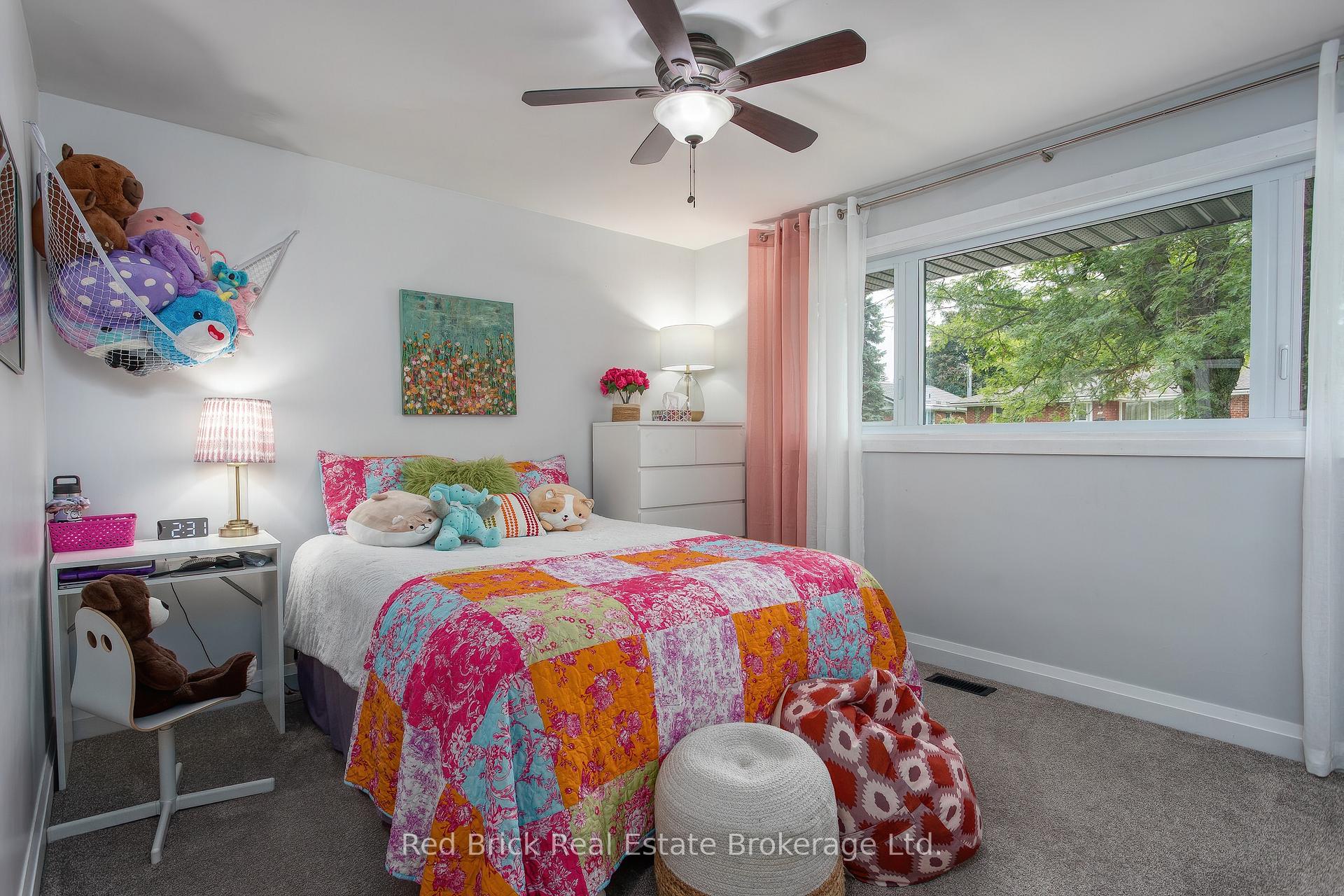 Photo 24 of 141 Lane Street, Guelph, St. George's — HOMEH