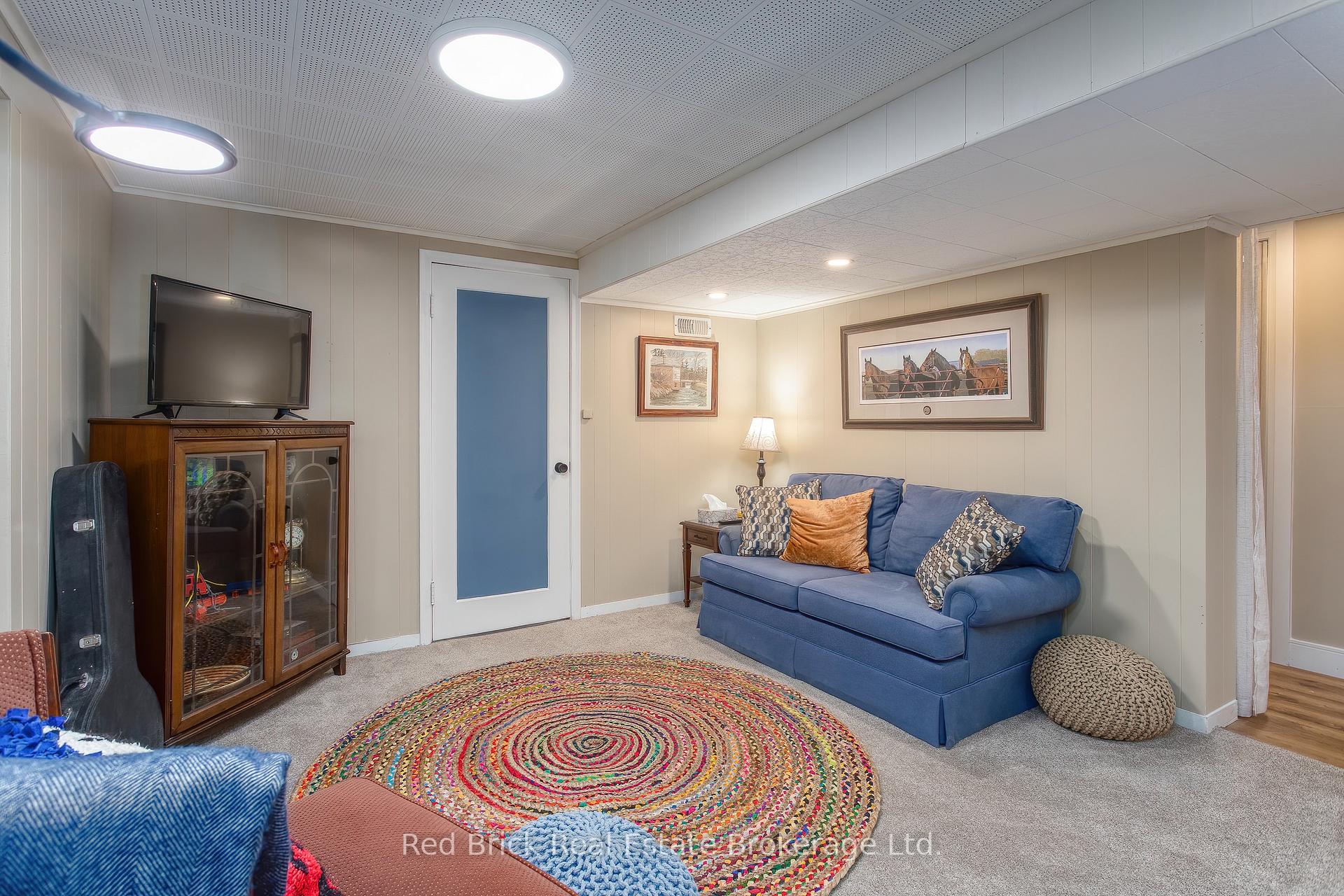 Photo 37 of 141 Lane Street, Guelph, St. George's — HOMEH