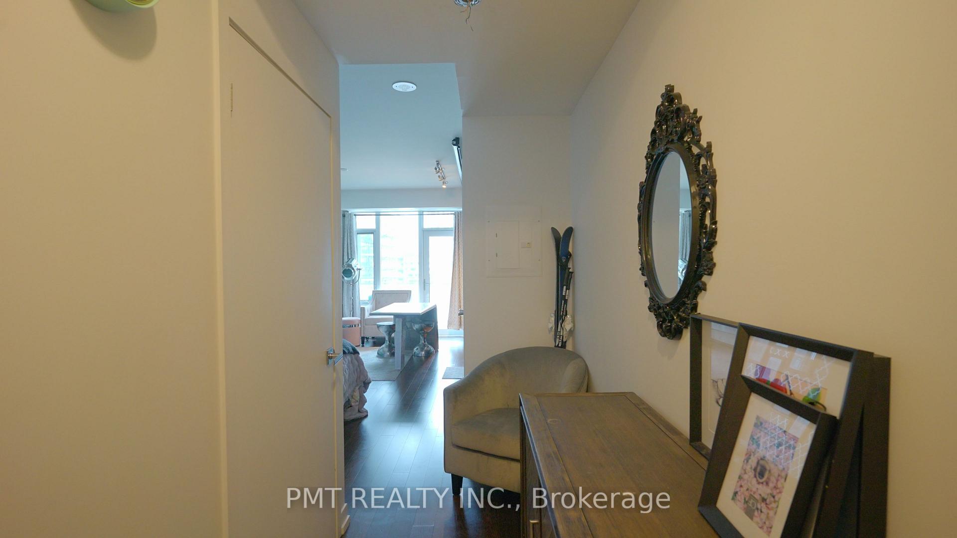 Photo 3 of Unit 803, 21 Widmer Street, Toronto, Waterfront Communities — HOMEH