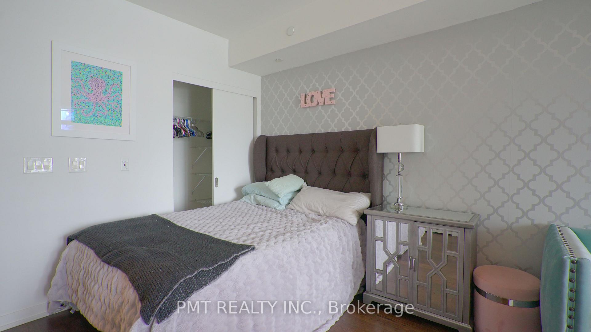 Photo 4 of Unit 803, 21 Widmer Street, Toronto, Waterfront Communities — HOMEH