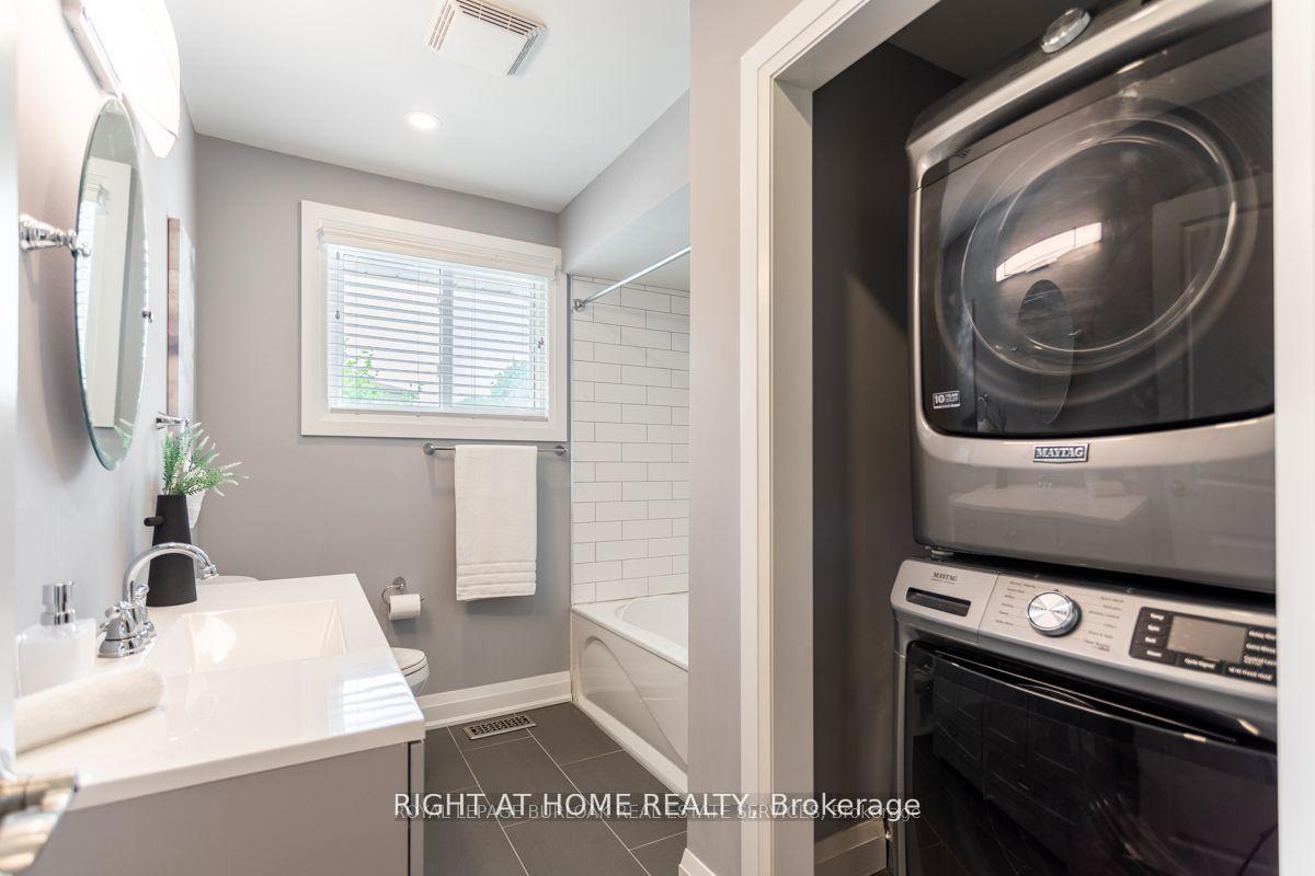 Photo 3 of Unit Main, 576 Turner Drive, Burlington, Appleby — HOMEH