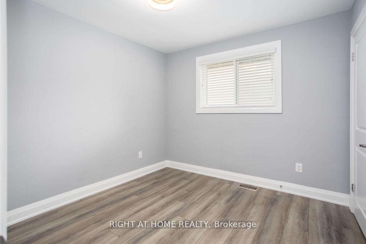 Photo 7 of Unit Main, 576 Turner Drive, Burlington, Appleby — HOMEH