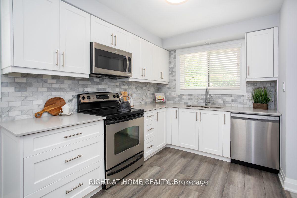 Photo 8 of Unit Main, 576 Turner Drive, Burlington, Appleby — HOMEH