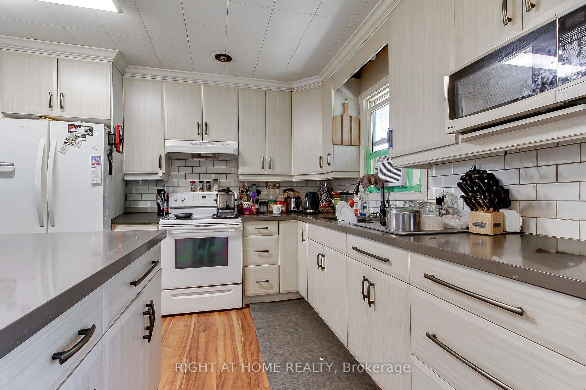 Photo 4 of 1384 Graham Side Road, King, Rural King — HOMEH