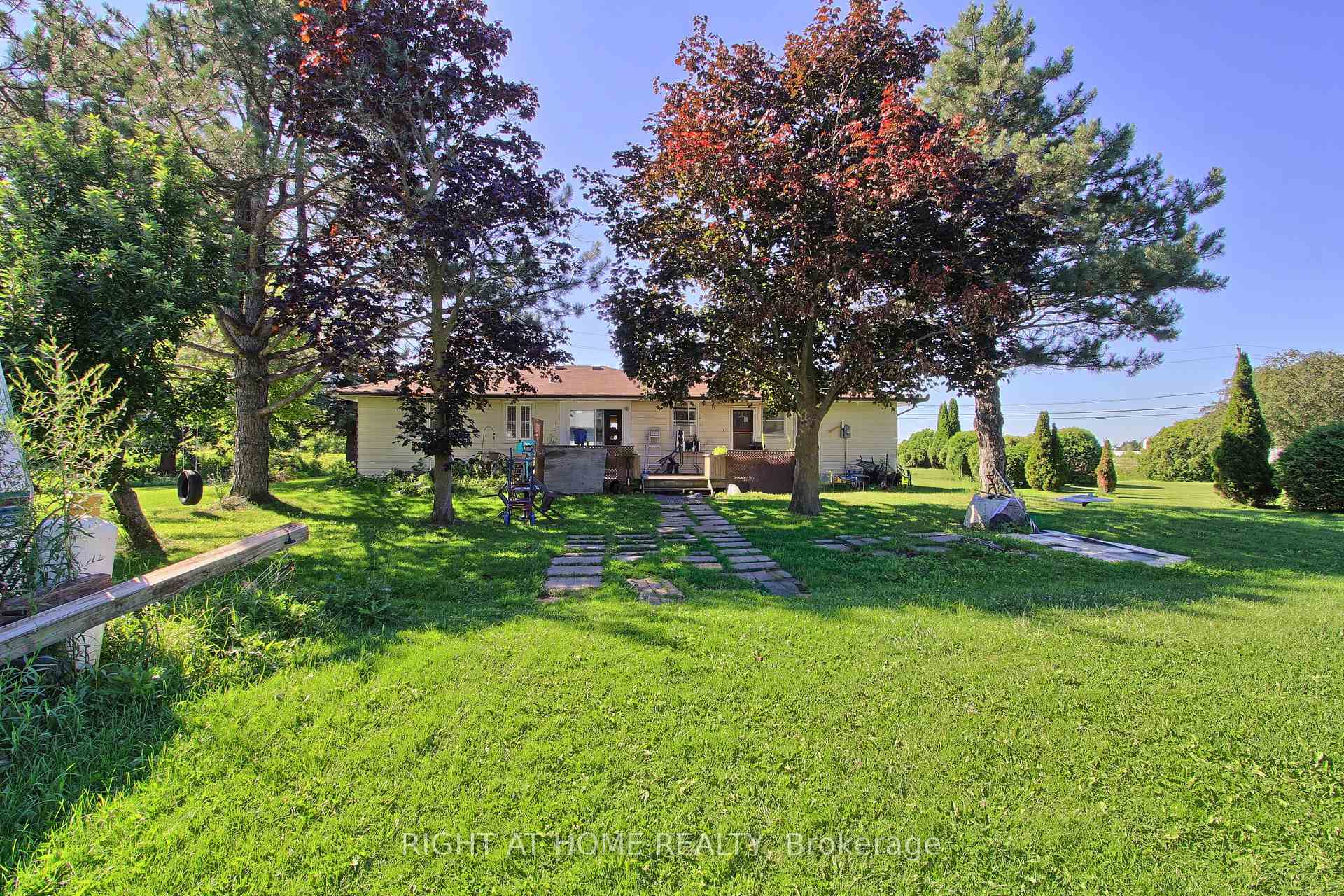 Photo 16 of 1384 Graham Side Road, King, Rural King — HOMEH
