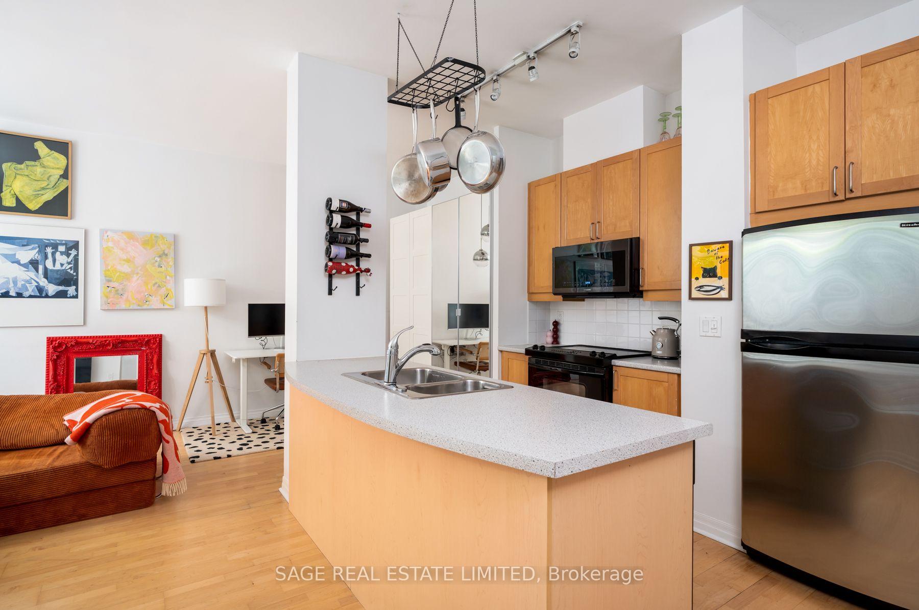 Photo 5 of Unit 102, 901 Queen Street W, Toronto, Trinity-Bellwoods — HOMEH