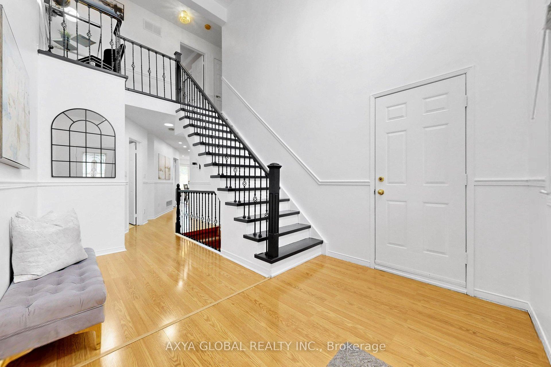 Photo 2 of 1273 Eagle Crescent, Peterborough, Monaghan Ward 2 — HOMEH