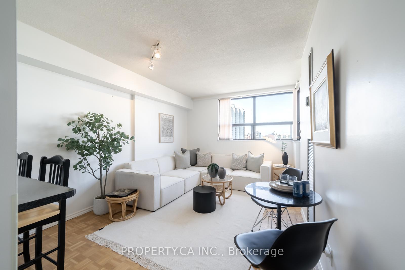 Photo 2 of Unit 914, 80 St Patrick Street, Toronto, Kensington-Chinatown — HOMEH