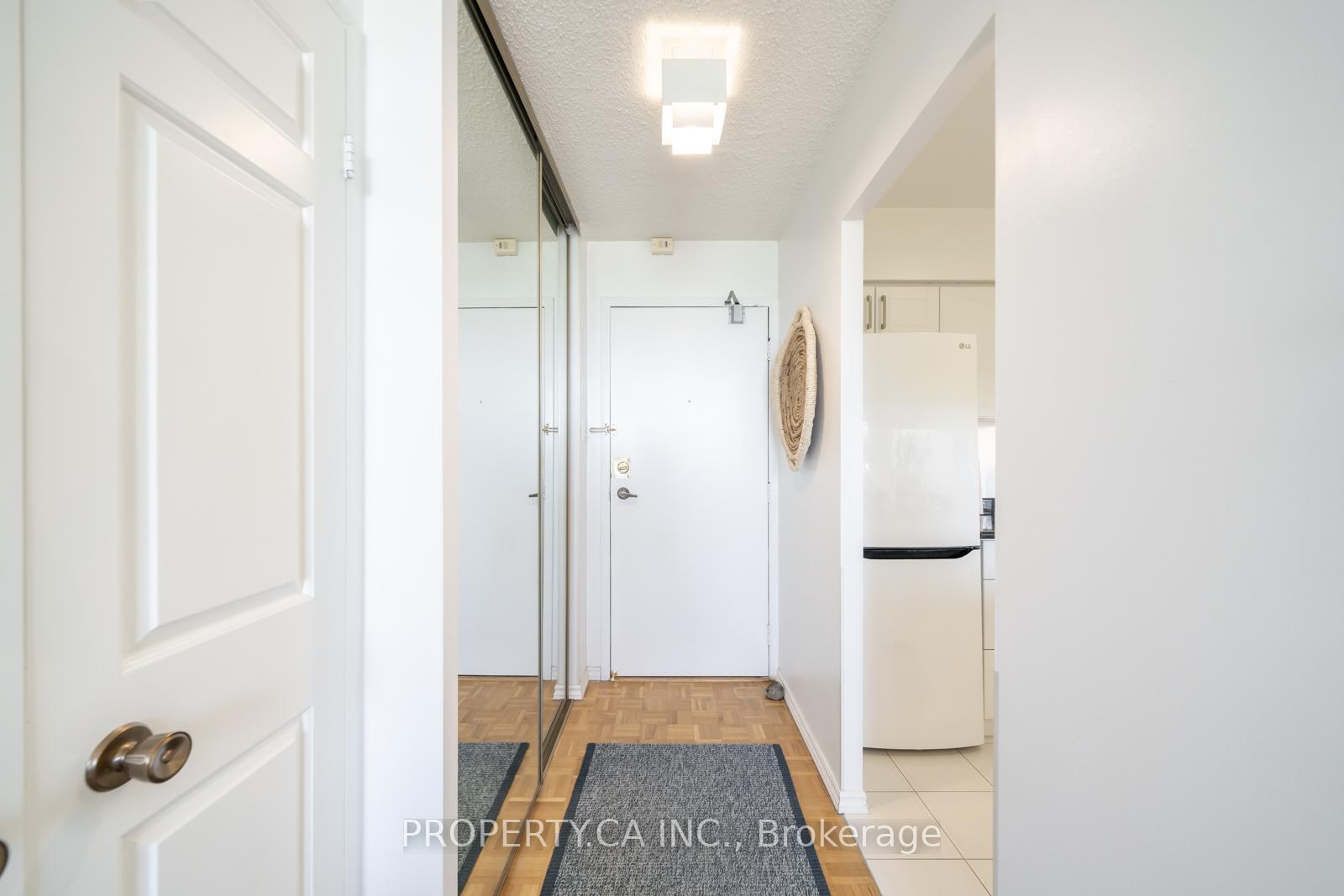 Photo 3 of Unit 914, 80 St Patrick Street, Toronto, Kensington-Chinatown — HOMEH
