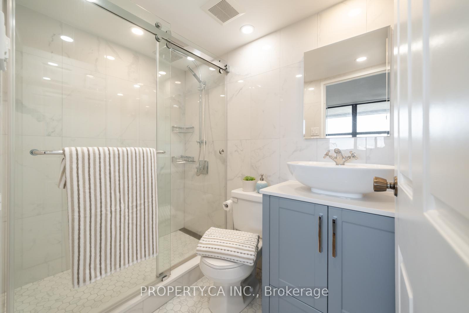 Photo 21 of Unit 914, 80 St Patrick Street, Toronto, Kensington-Chinatown — HOMEH