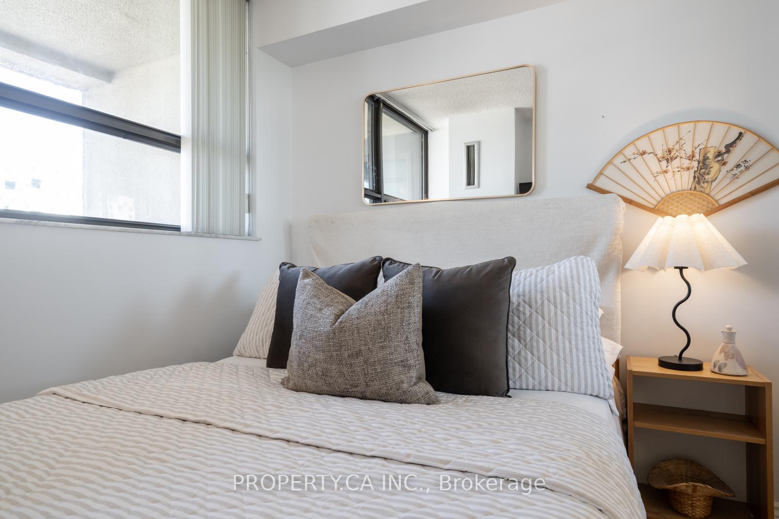 Photo 24 of Unit 914, 80 St Patrick Street, Toronto, Kensington-Chinatown — HOMEH
