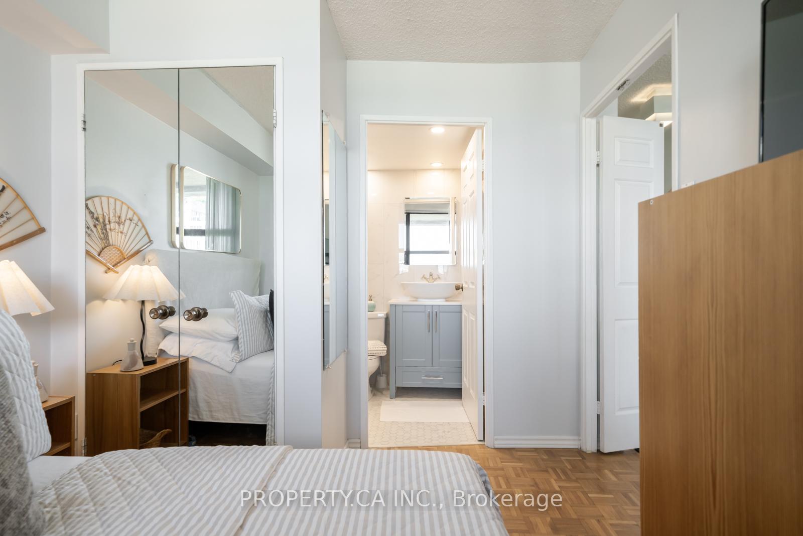 Photo 26 of Unit 914, 80 St Patrick Street, Toronto, Kensington-Chinatown — HOMEH