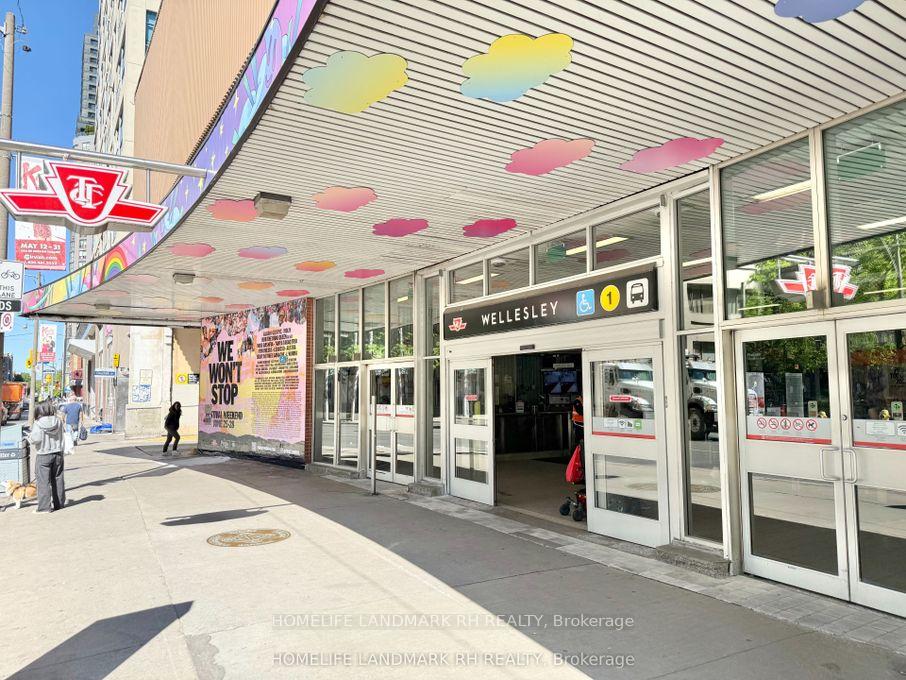 Photo 32 of Unit 1004, 28 Wellesley Street E, Toronto, Church-Yonge Corridor — HOMEH