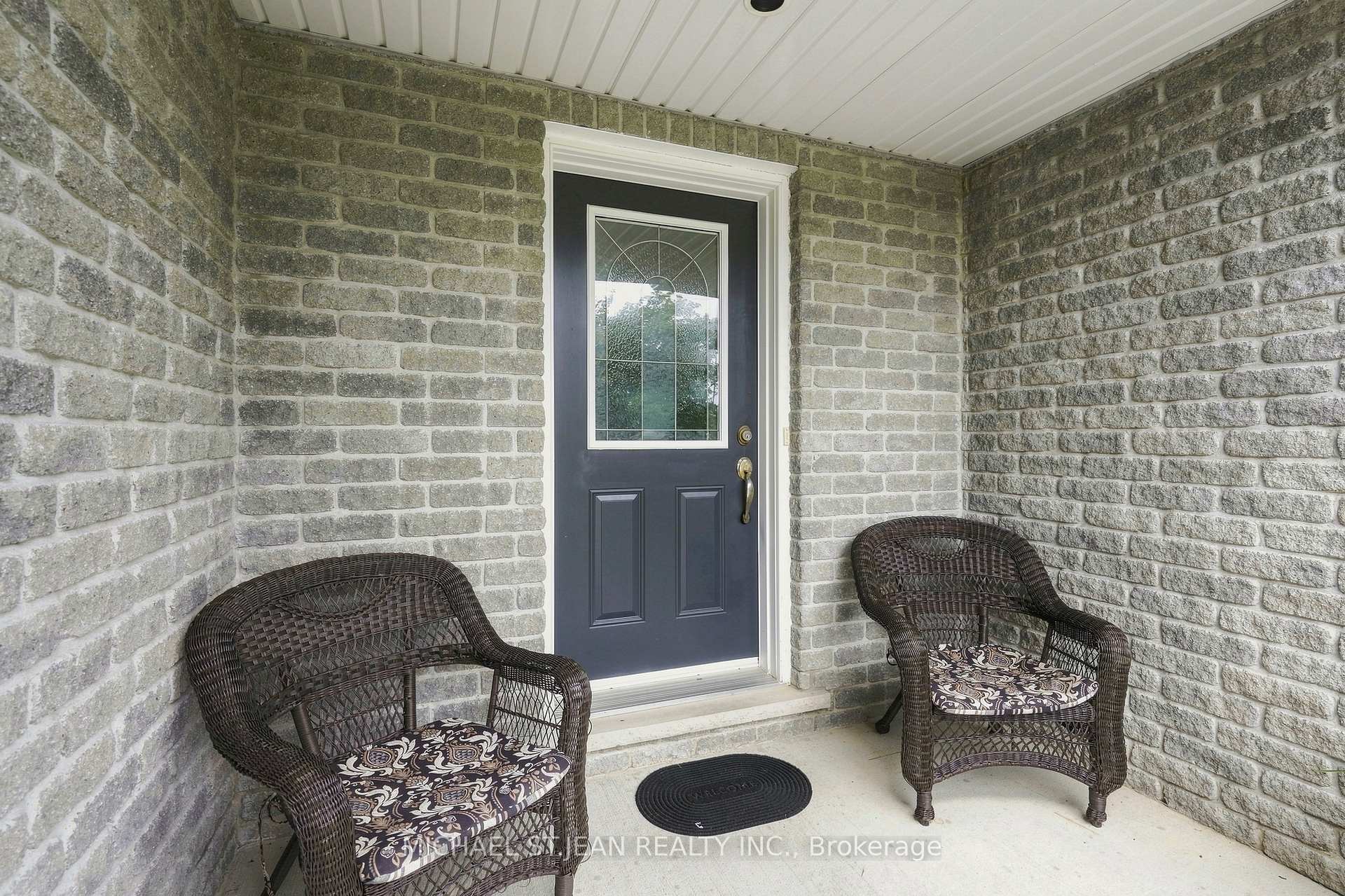 Photo 12 of 30 Leslie Street, Haldimand — HOMEH