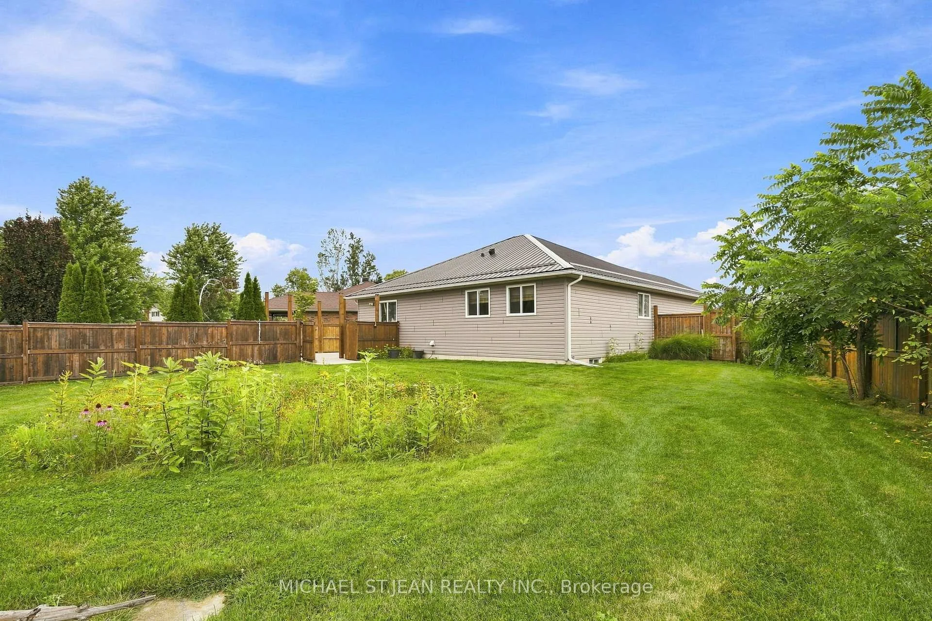 Photo 46 of 30 Leslie Street, Haldimand — HOMEH
