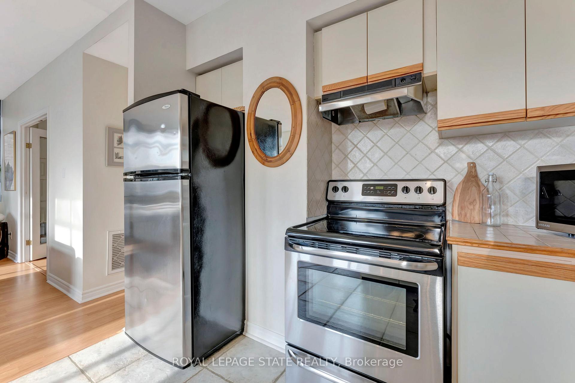 Photo 21 of Unit 701, 36 James Street S, Hamilton, Central — HOMEH