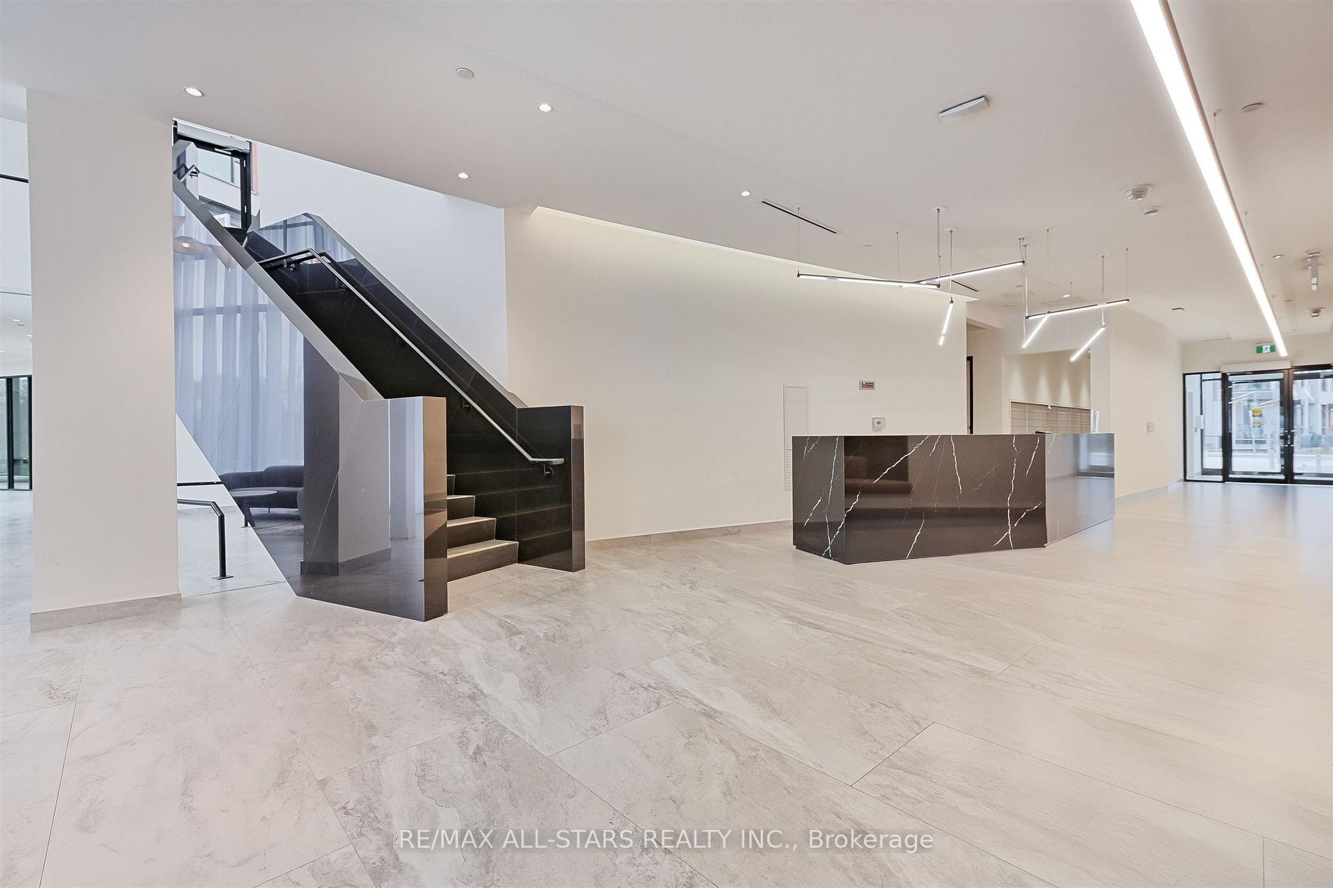 Photo 3 of Unit 124, 2 David Eyer Road, Richmond Hill, Rural Richmond Hill — HOMEH