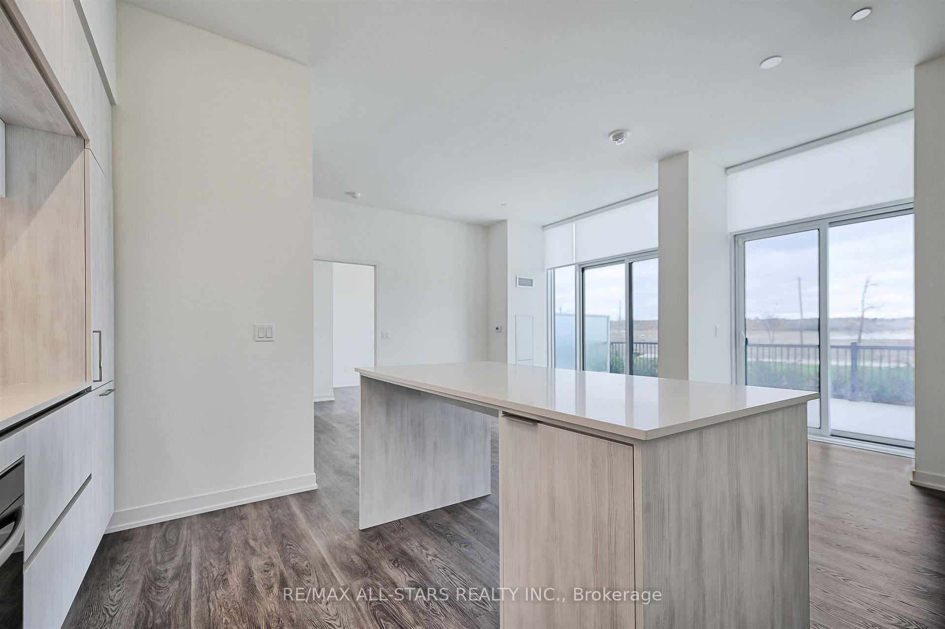 Photo 21 of Unit 124, 2 David Eyer Road, Richmond Hill, Rural Richmond Hill — HOMEH