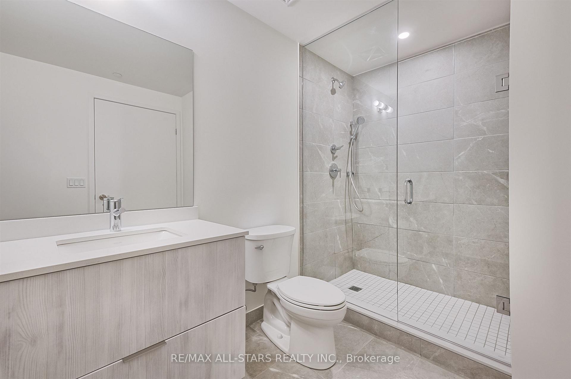 Photo 26 of Unit 124, 2 David Eyer Road, Richmond Hill, Rural Richmond Hill — HOMEH