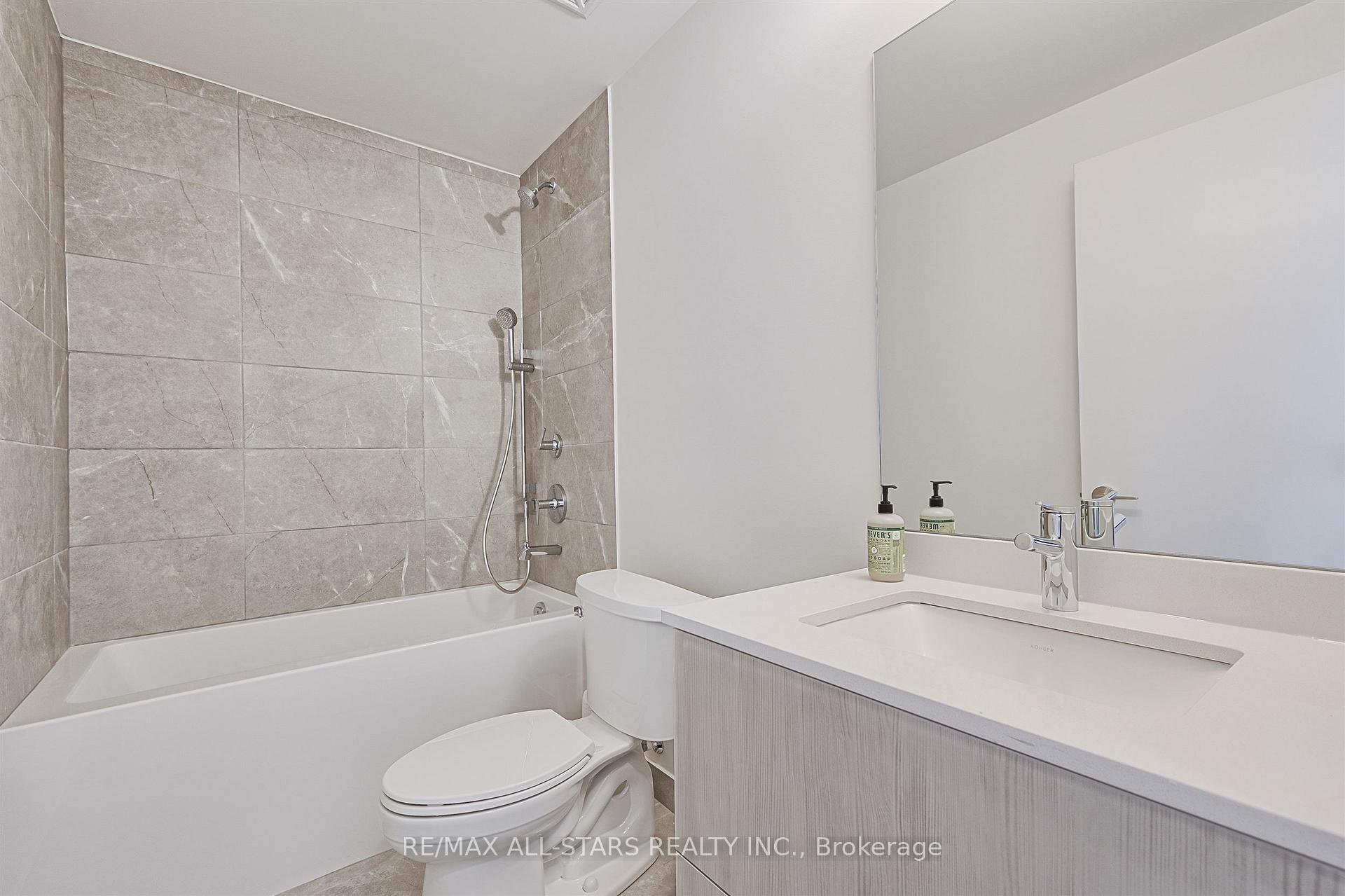 Photo 29 of Unit 124, 2 David Eyer Road, Richmond Hill, Rural Richmond Hill — HOMEH