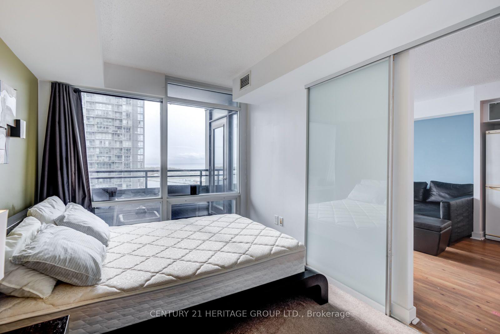 Photo 11 of Unit 2908, 25 Telegram Mews, Toronto, Waterfront Communities — HOMEH