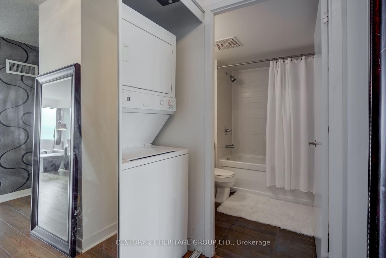 Photo 14 of Unit 2908, 25 Telegram Mews, Toronto, Waterfront Communities — HOMEH