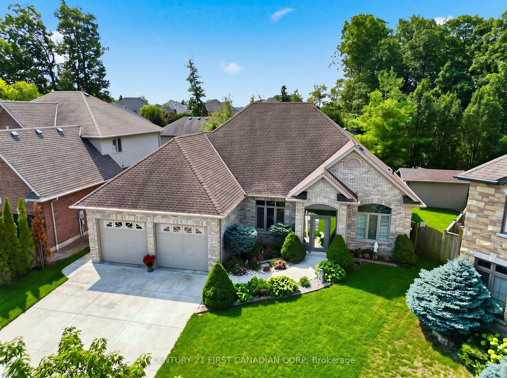 Photo 1 of 2285 Lilac Avenue, London, South K — HOMEH