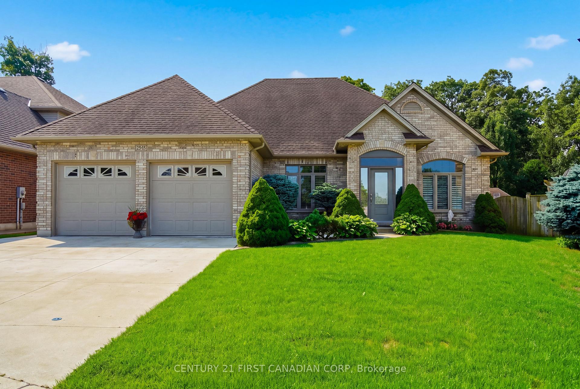Photo 2 of 2285 Lilac Avenue, London, South K — HOMEH