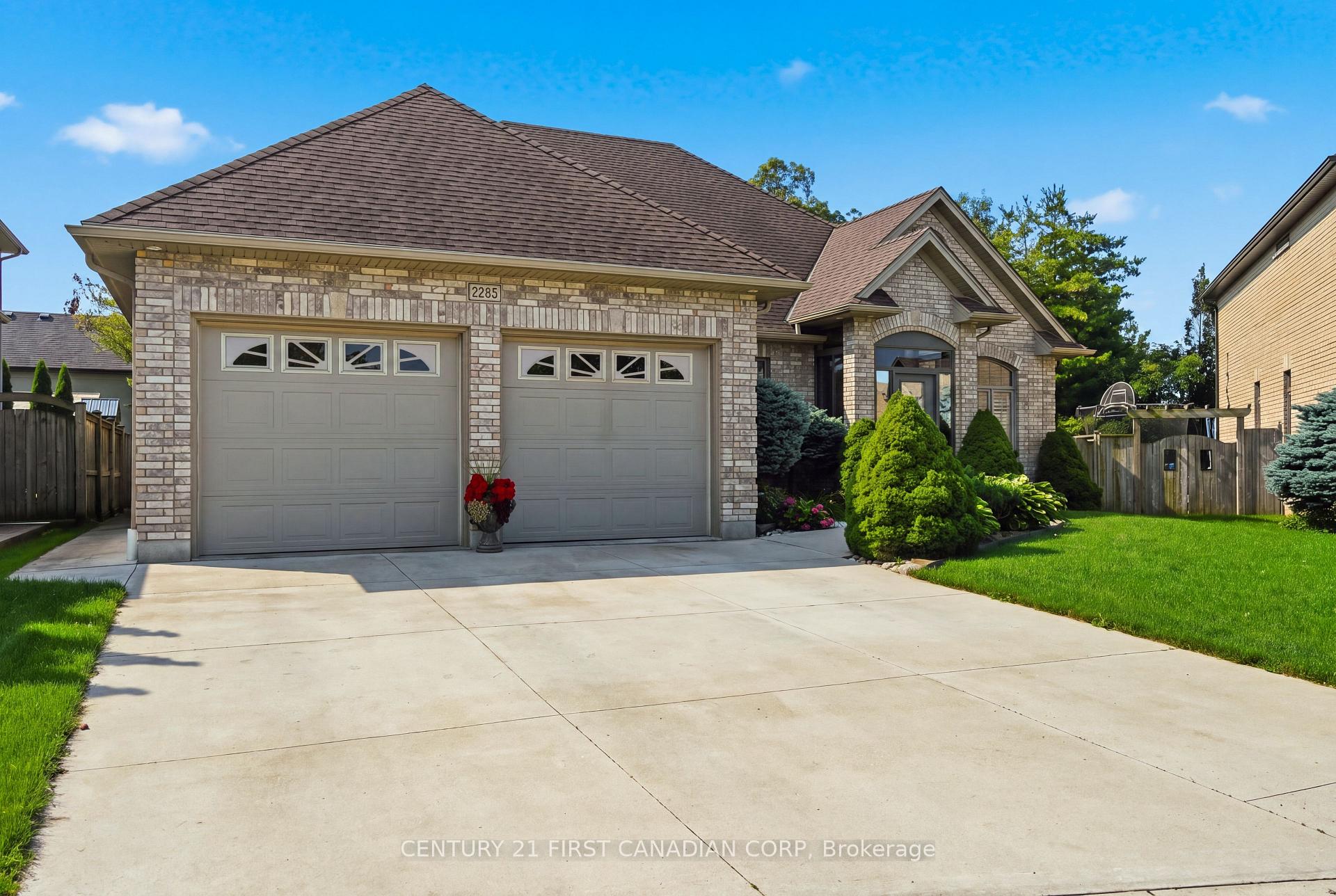 Photo 3 of 2285 Lilac Avenue, London, South K — HOMEH