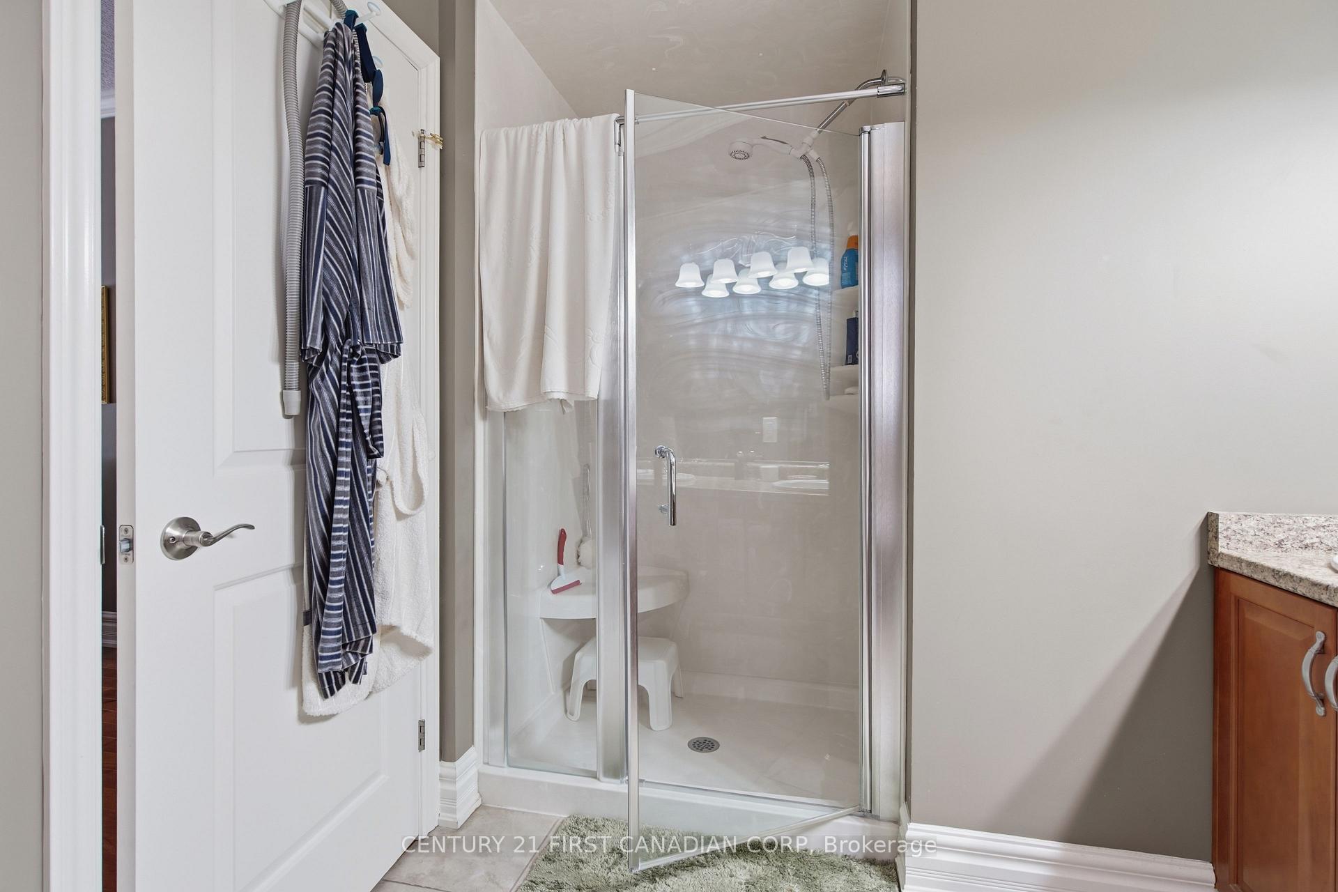 Photo 33 of 2285 Lilac Avenue, London, South K — HOMEH