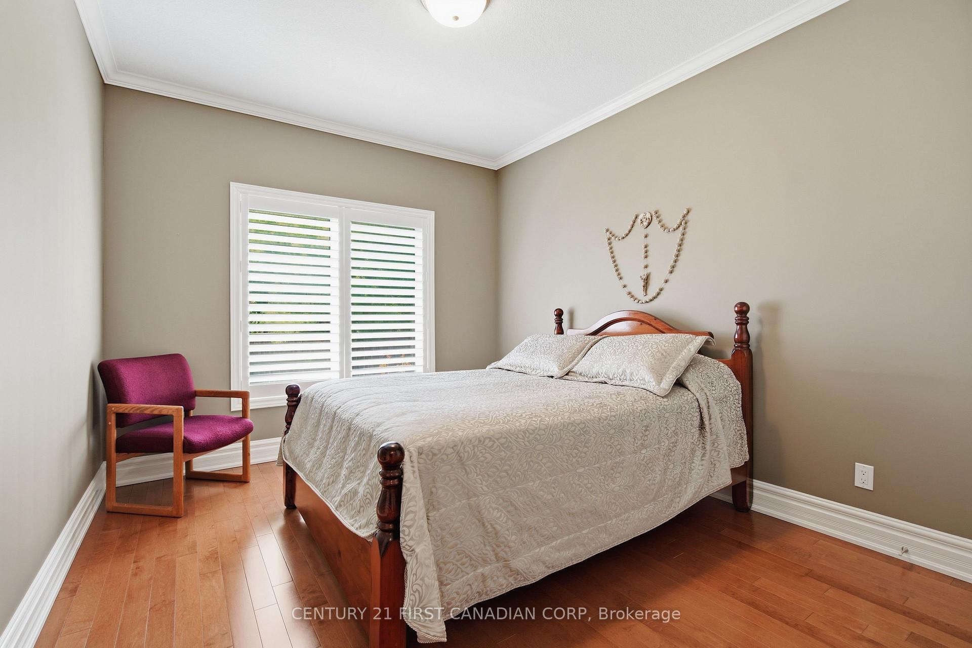 Photo 36 of 2285 Lilac Avenue, London, South K — HOMEH