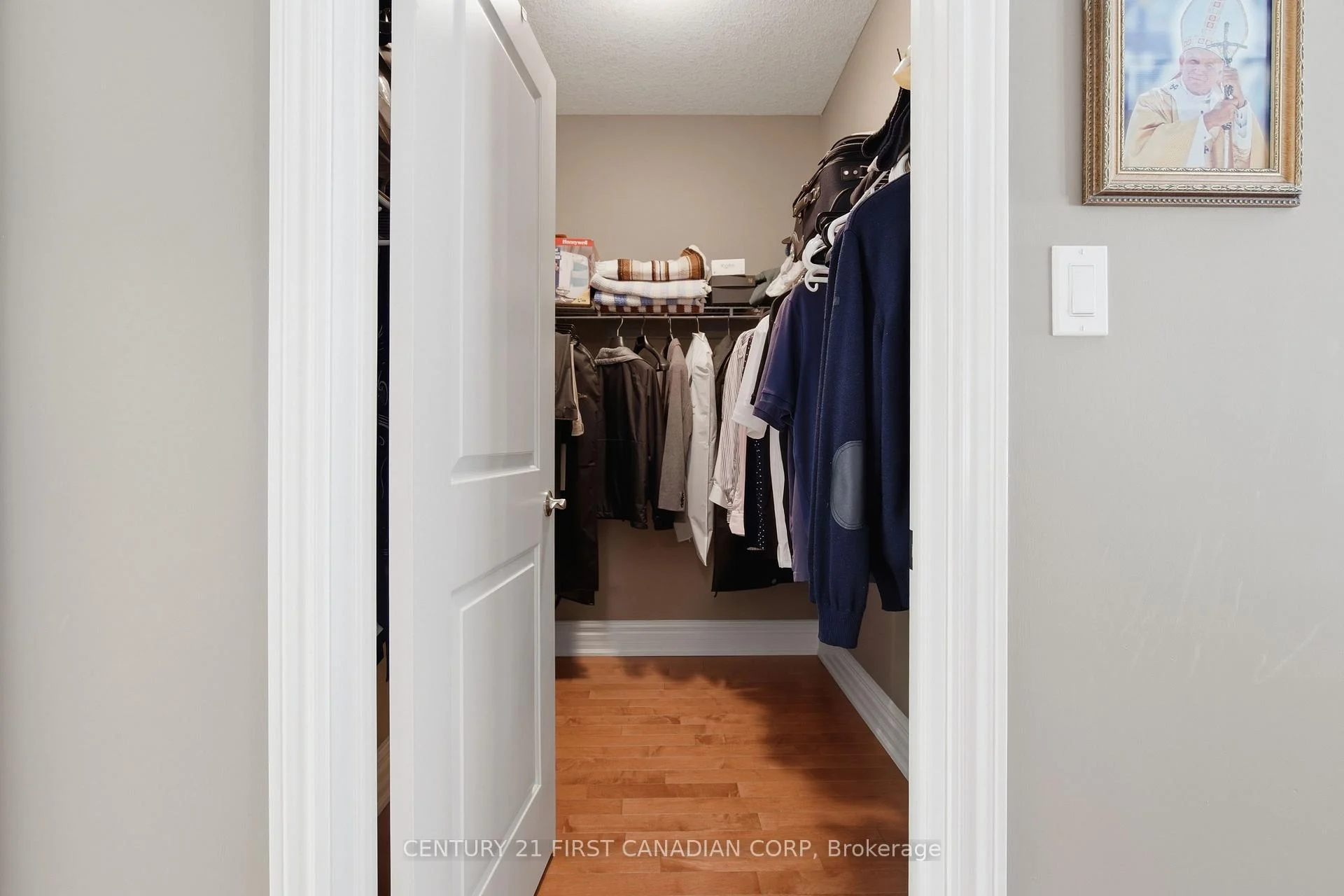Photo 32 of 2285 Lilac Avenue, London, South K — HOMEH
