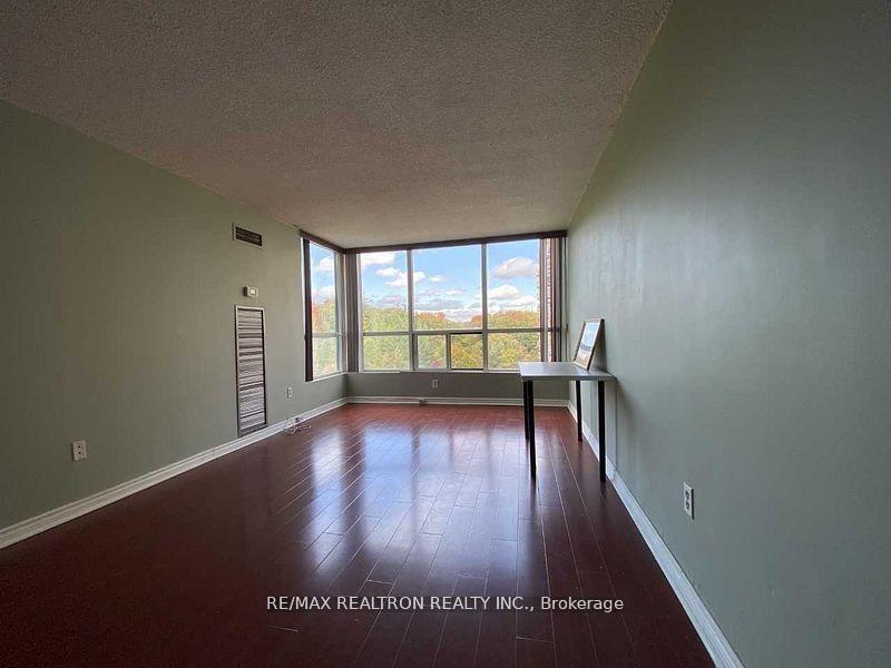 Photo 4 of Unit 1215, 3050 Ellesmere Road, Scarborough, Morningside — HOMEH