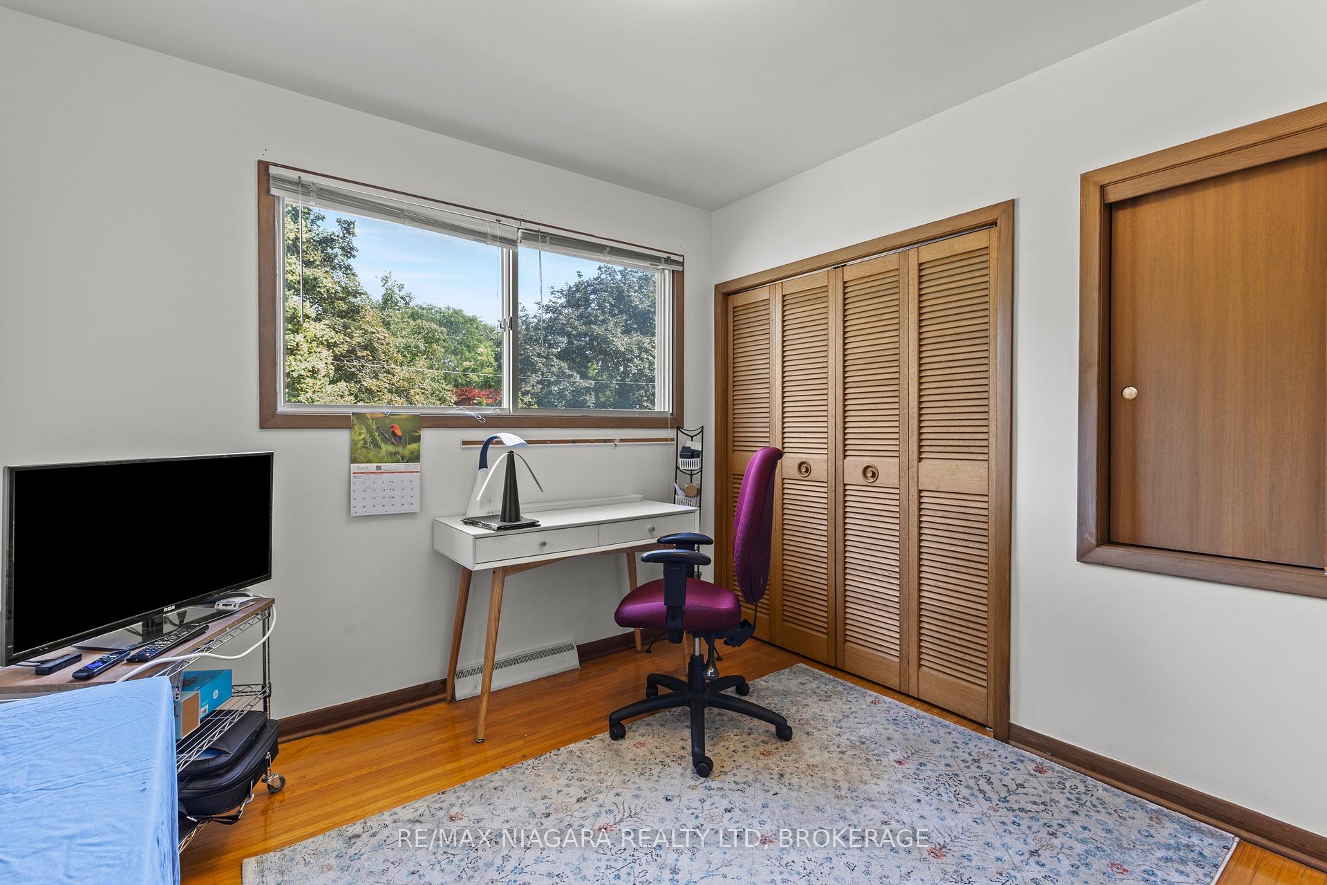 Photo 15 of 8 Cullen Drive, St. Catharines, Glendale/Glenridge — HOMEH