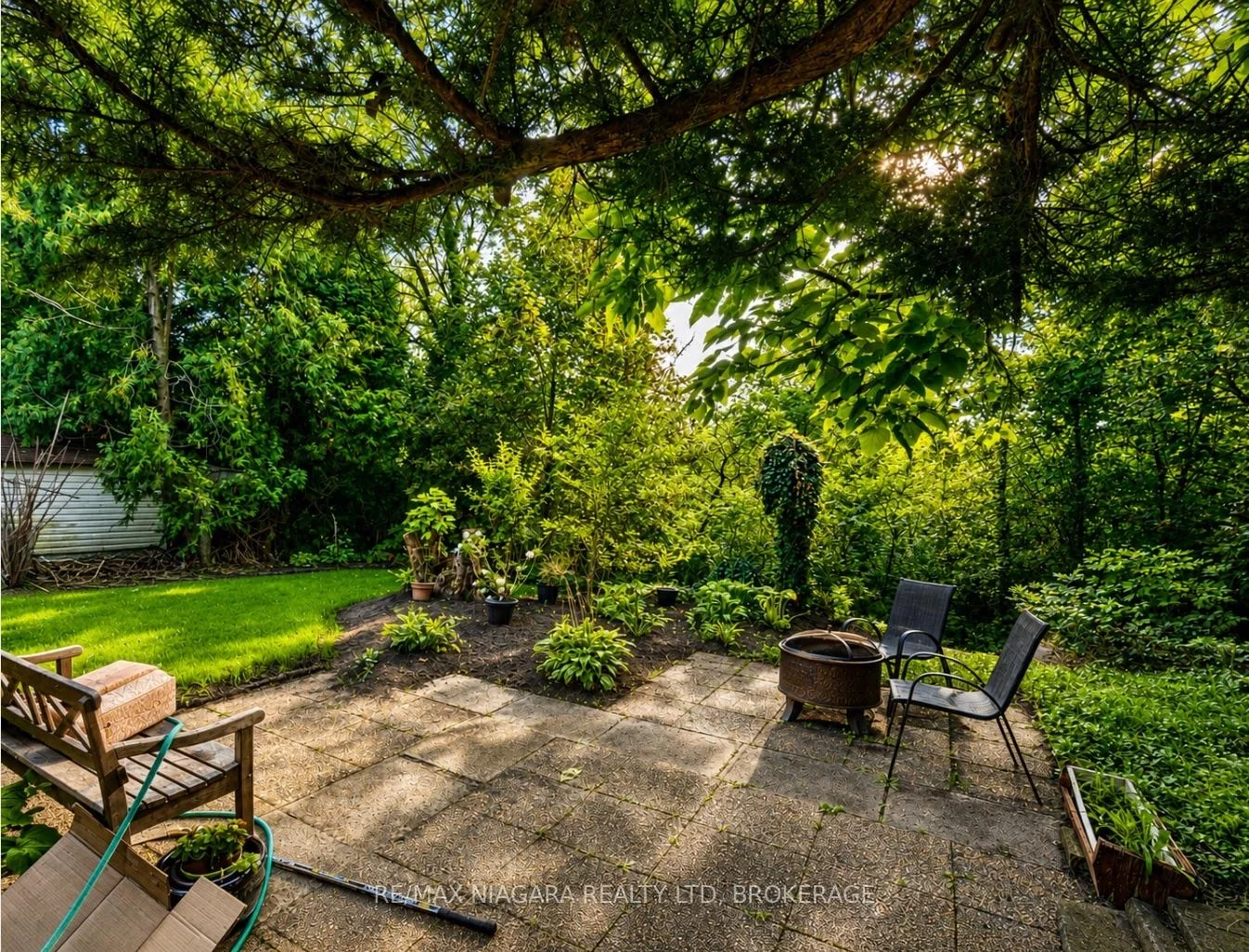 Photo 24 of 8 Cullen Drive, St. Catharines, Glendale/Glenridge — HOMEH