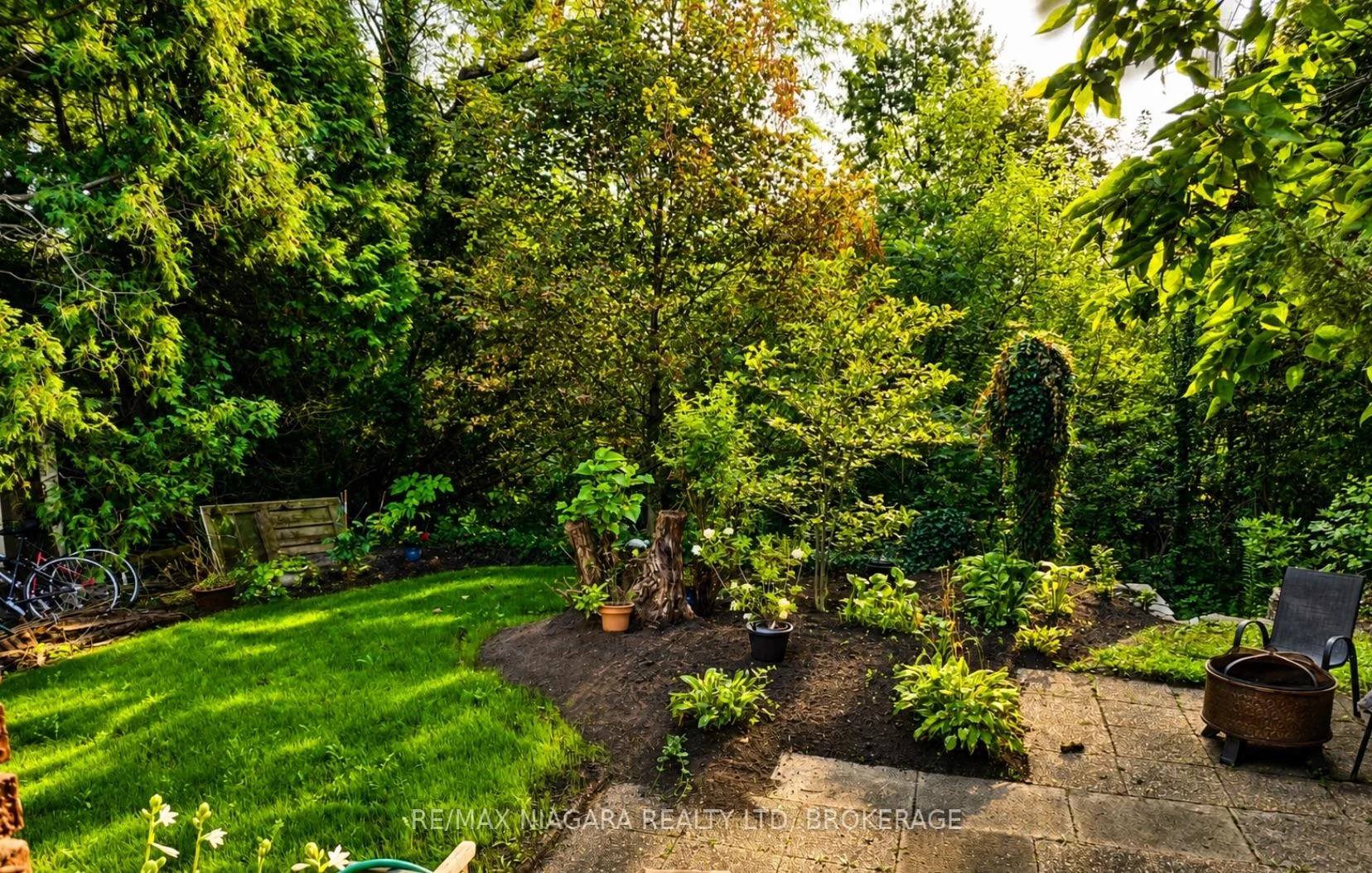 Photo 25 of 8 Cullen Drive, St. Catharines, Glendale/Glenridge — HOMEH