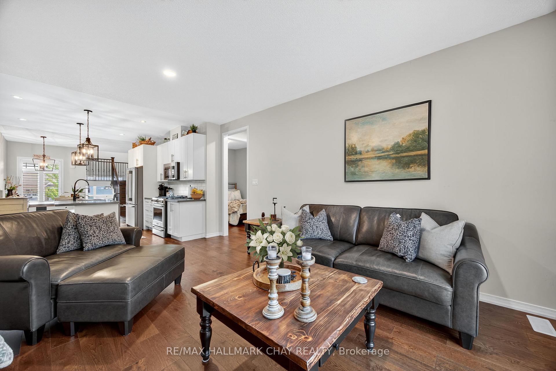Photo 12 of 118 Isabella Drive, Orillia — HOMEH