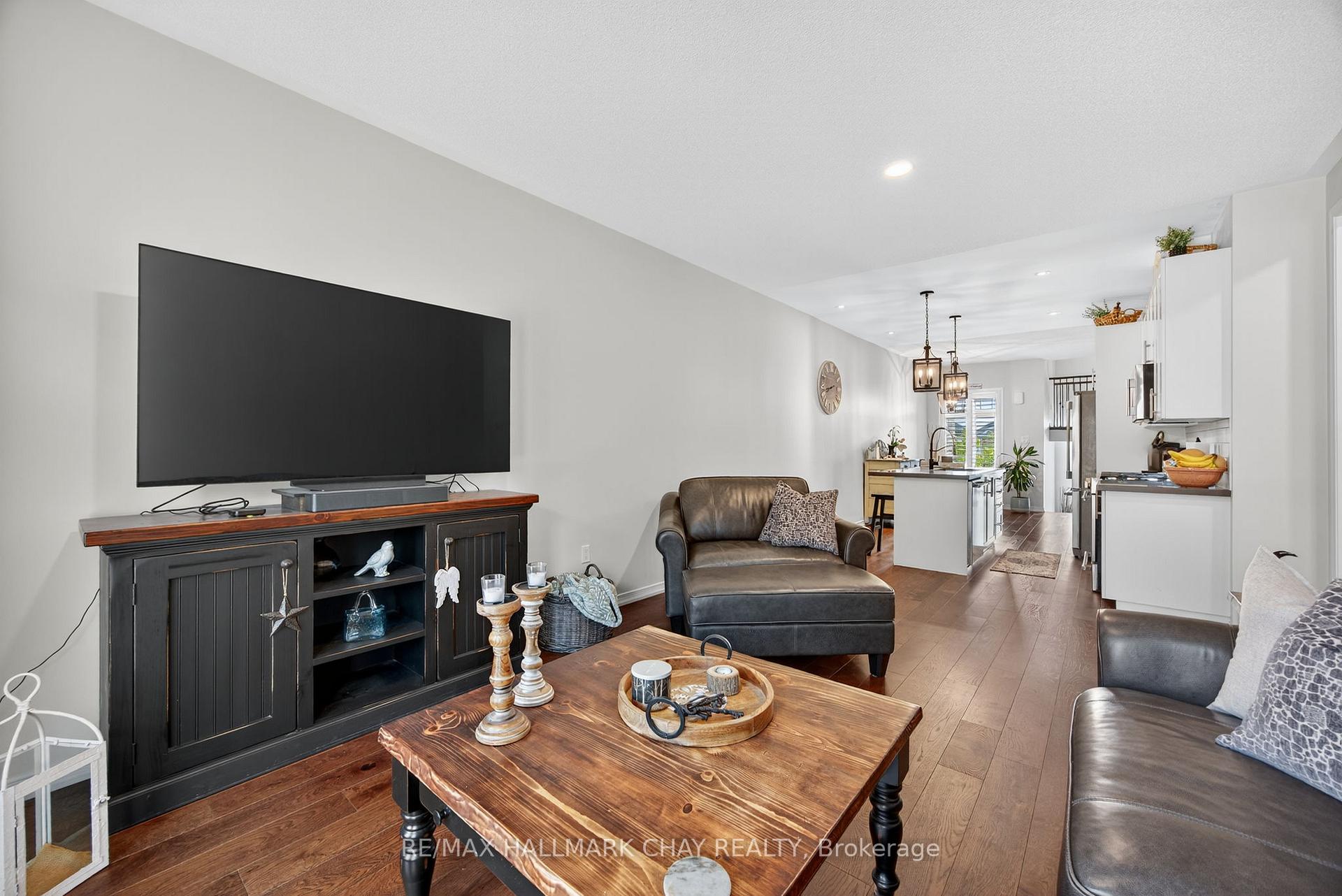 Photo 13 of 118 Isabella Drive, Orillia — HOMEH