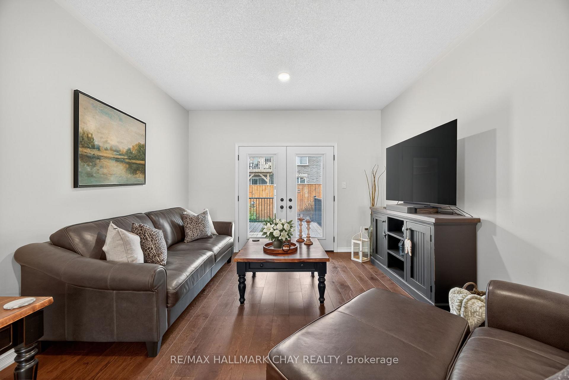 Photo 14 of 118 Isabella Drive, Orillia — HOMEH