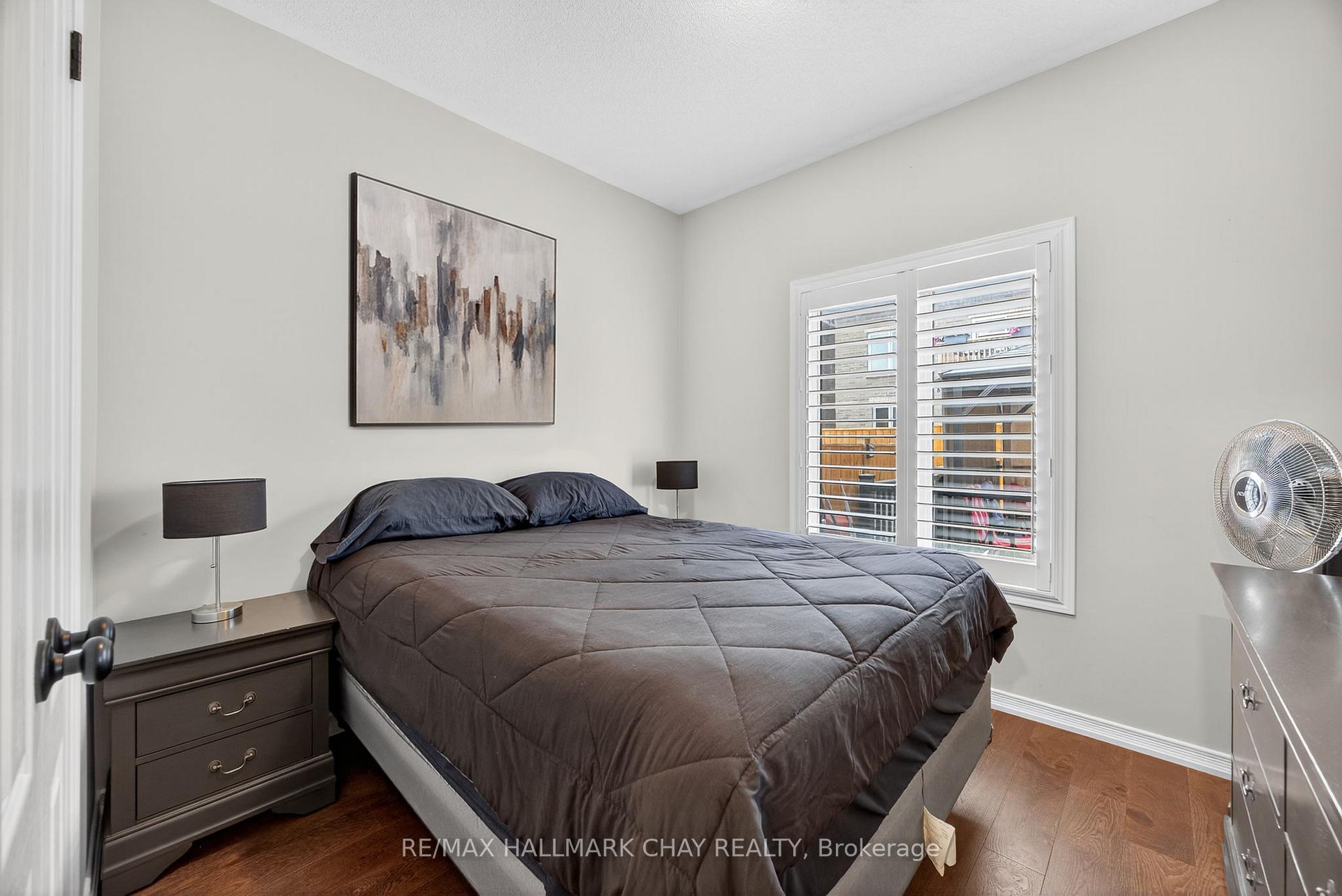 Photo 16 of 118 Isabella Drive, Orillia — HOMEH