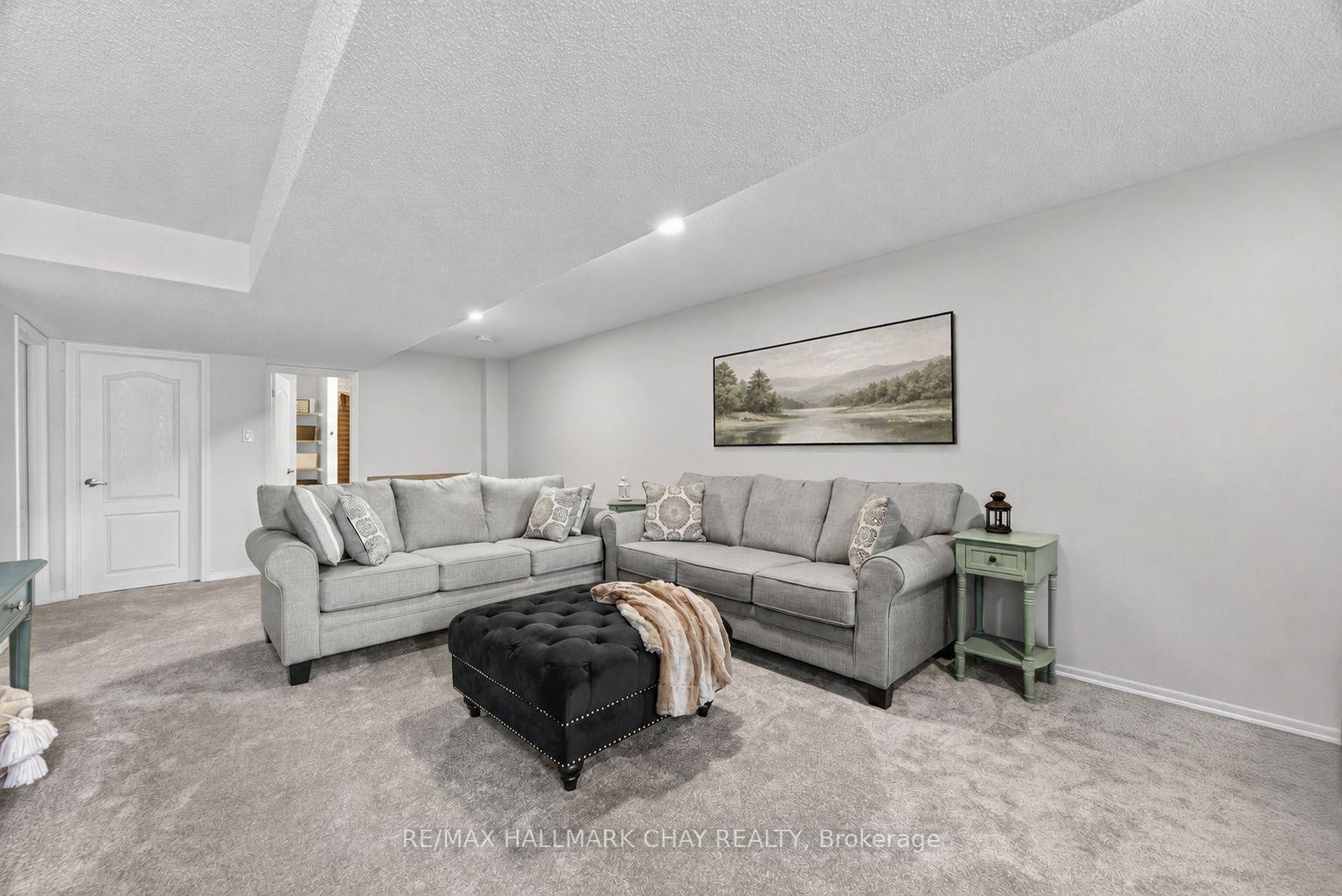 Photo 23 of 118 Isabella Drive, Orillia — HOMEH