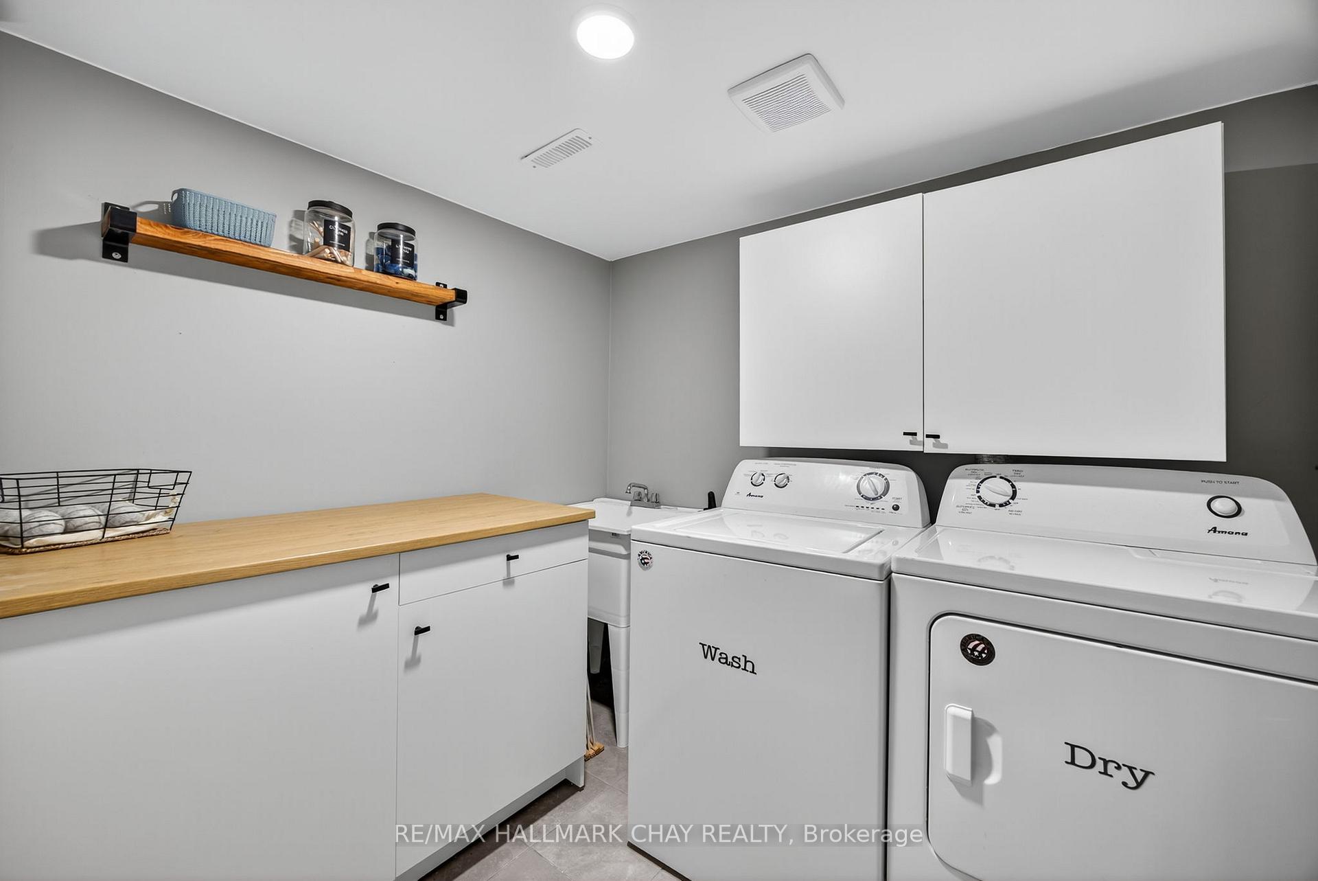Photo 32 of 118 Isabella Drive, Orillia — HOMEH
