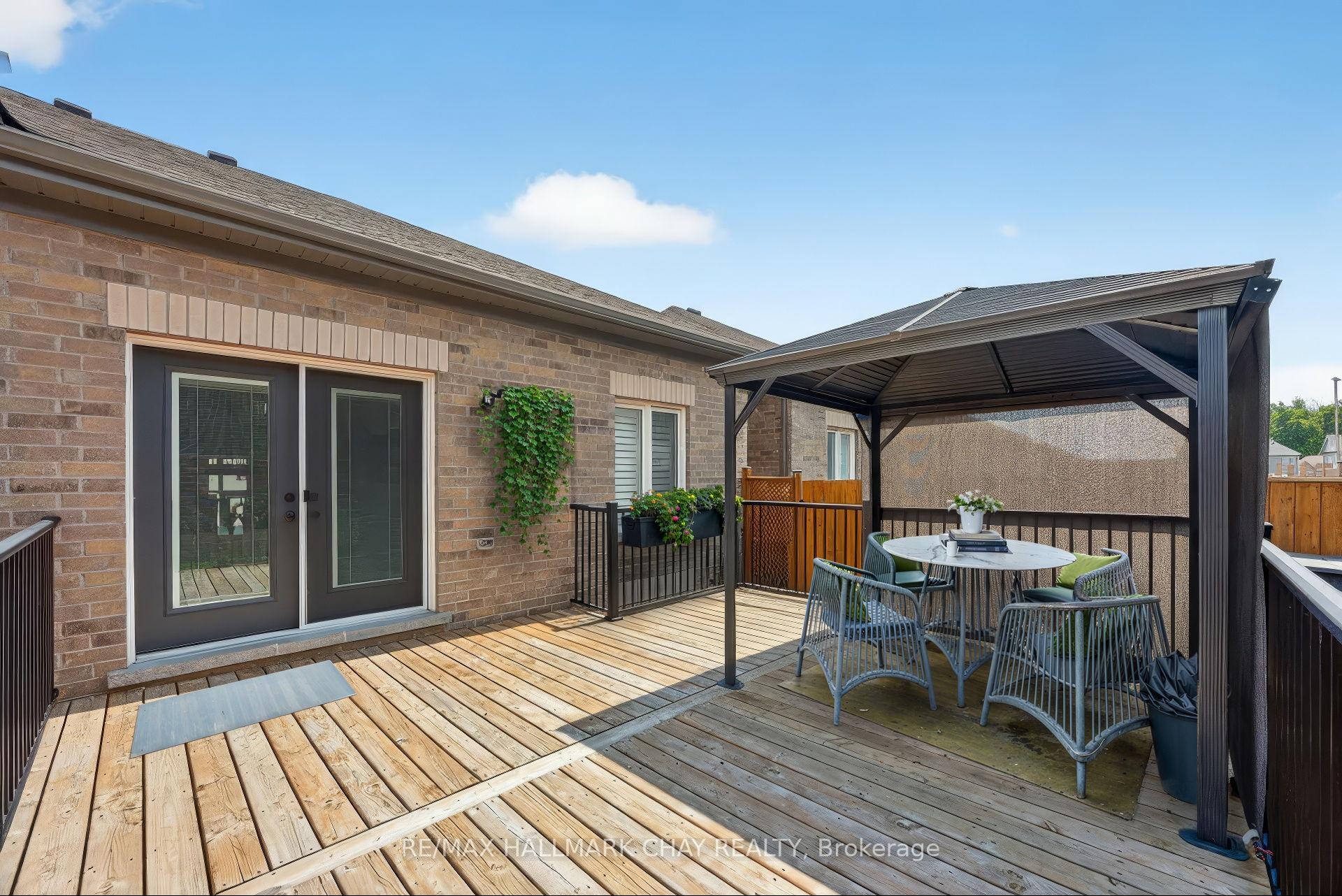 Photo 34 of 118 Isabella Drive, Orillia — HOMEH