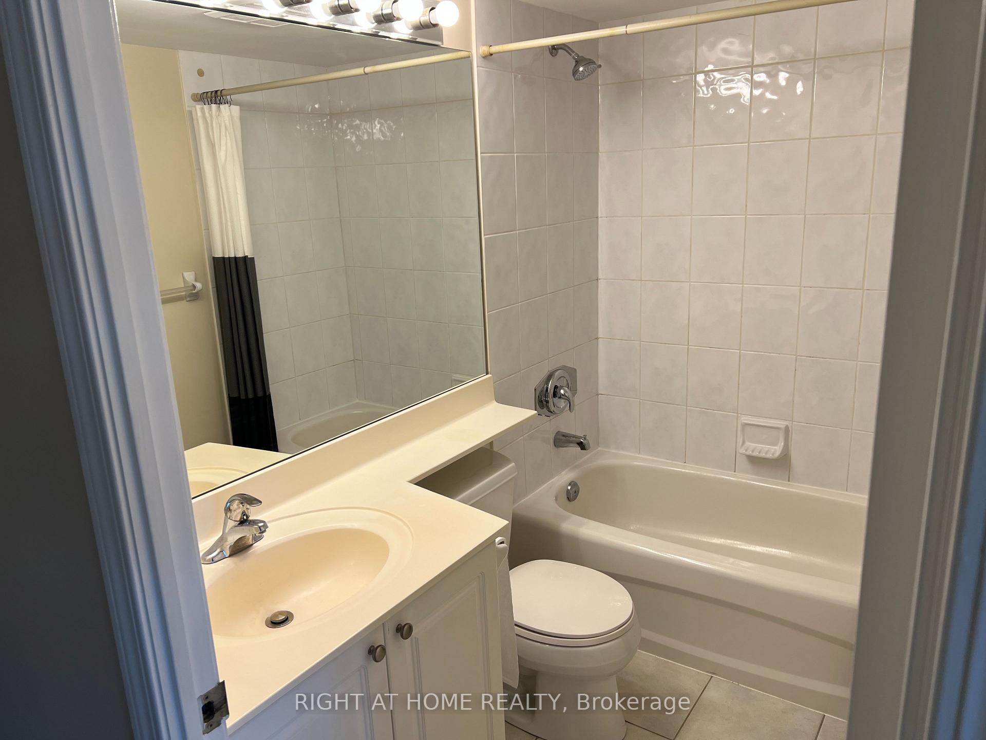 Photo 13 of Unit 503, 30 Harrison Garden Boulevard, North York, Willowdale East — HOMEH