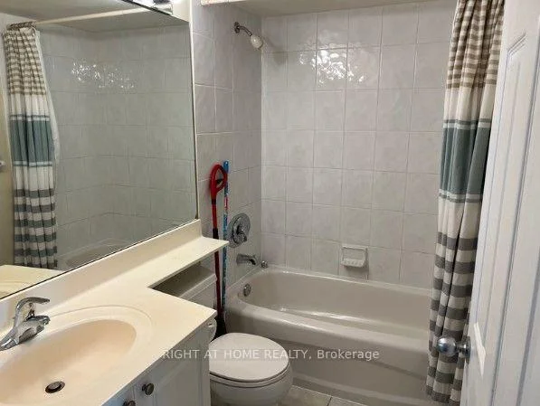 Photo 9 of Unit 503, 30 Harrison Garden Boulevard, North York, Willowdale East — HOMEH