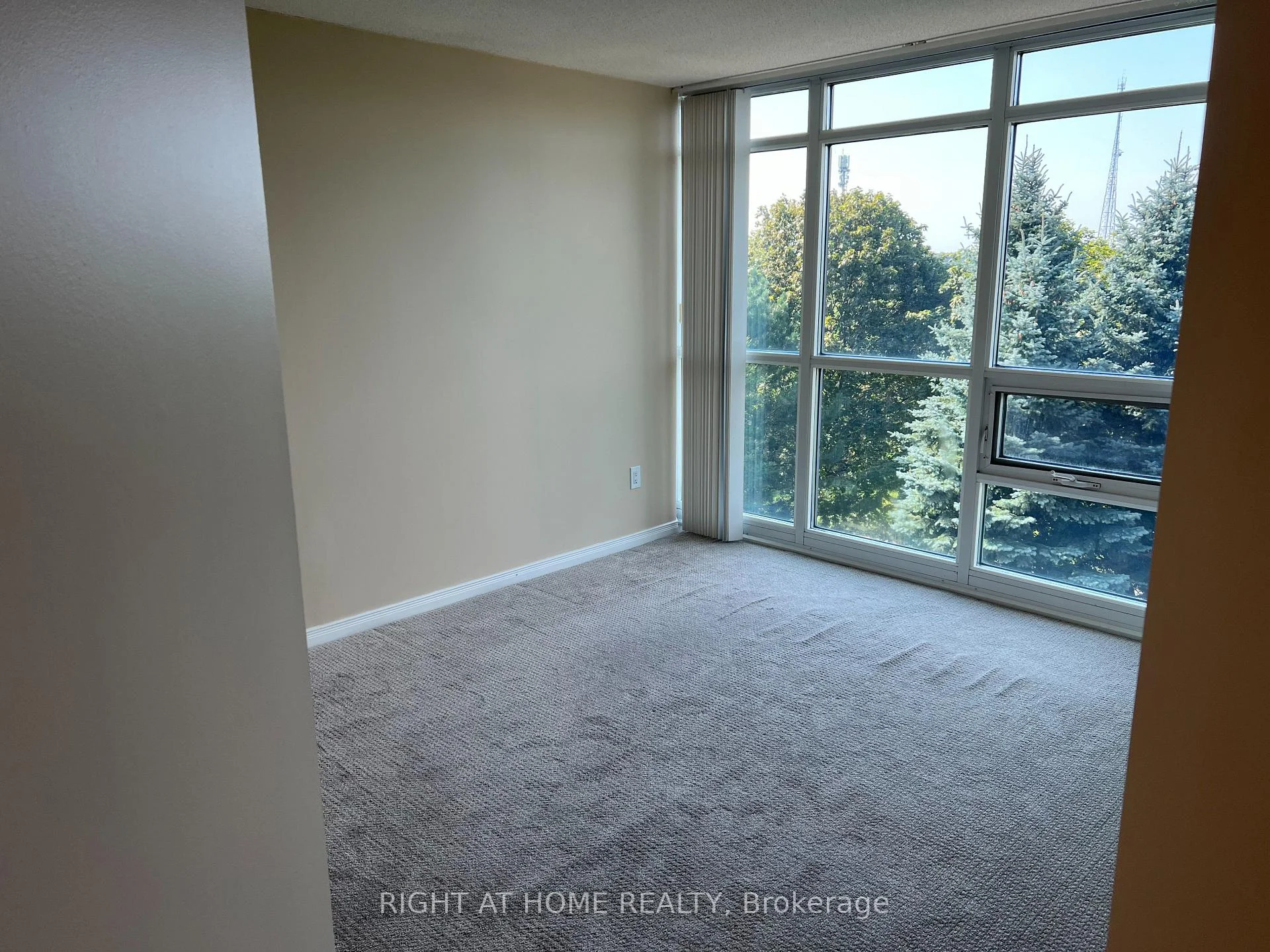 Photo 16 of Unit 503, 30 Harrison Garden Boulevard, North York, Willowdale East — HOMEH