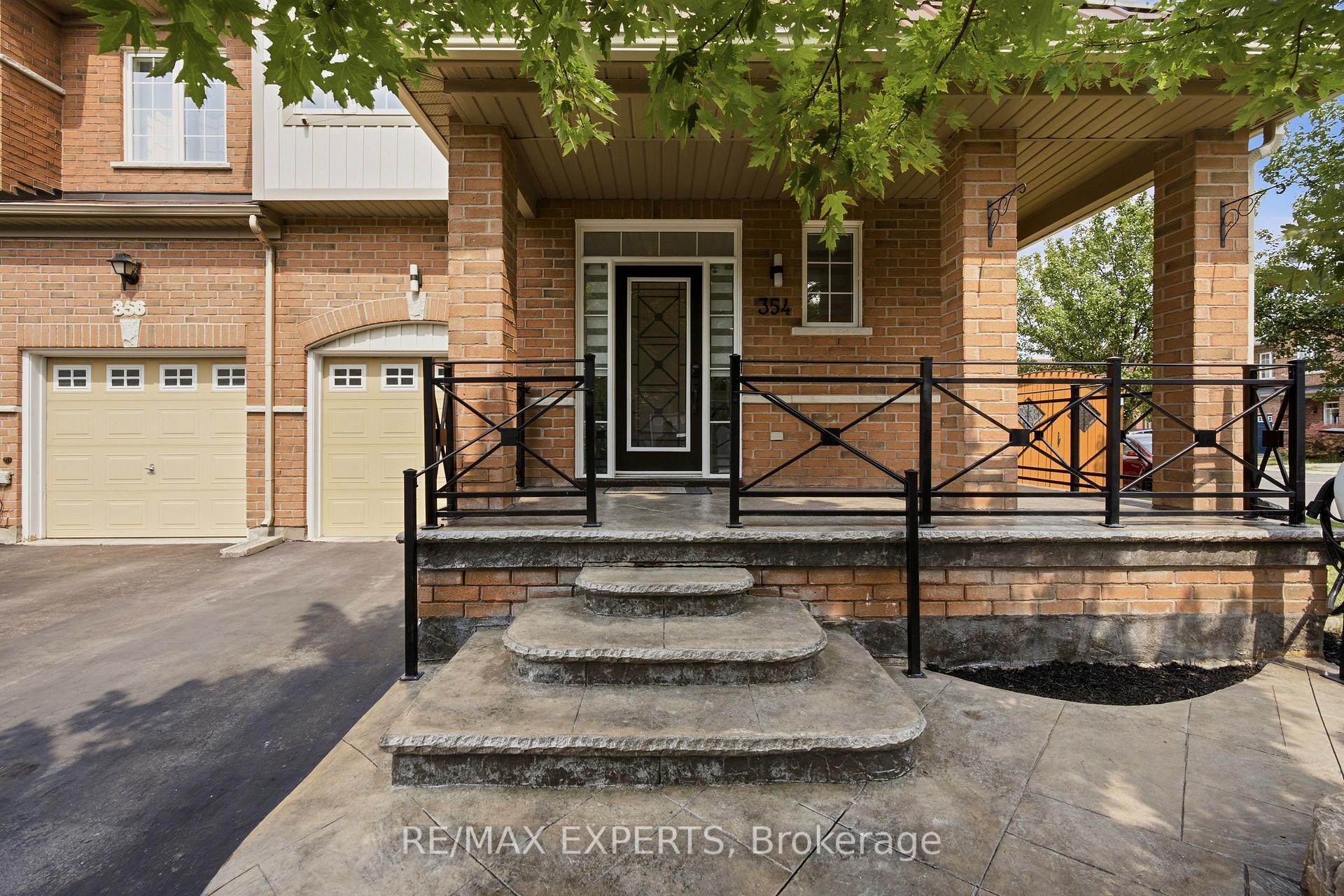 Photo 4 of 354 Hobbs Crescent, Milton, Clarke — HOMEH